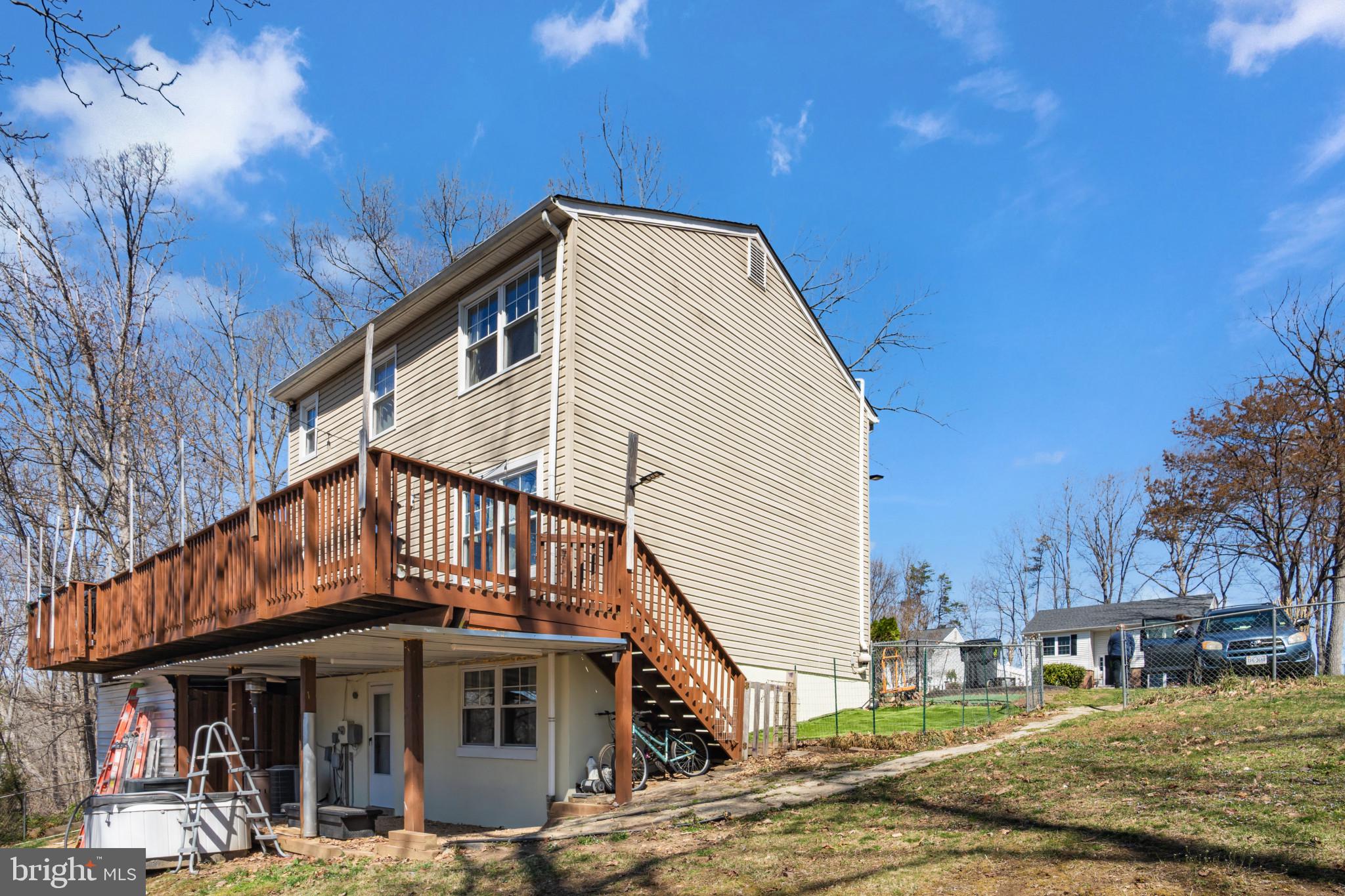 STAFFORD OAKS - Residential