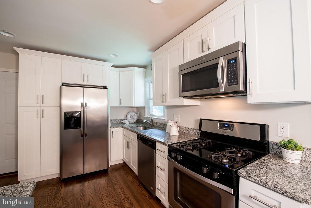 WOODLAWN MANOR - Residential