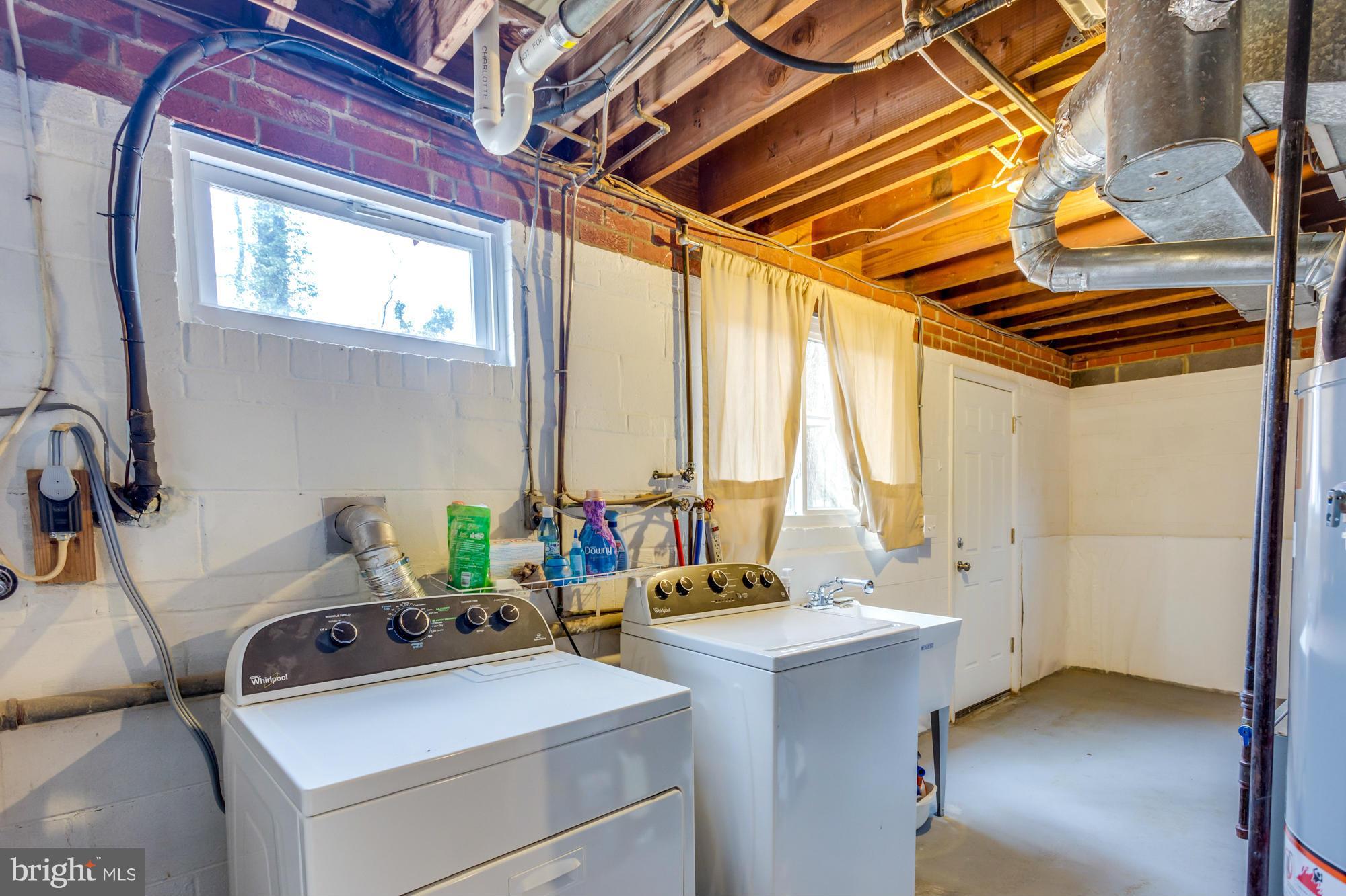 WOODLAWN MANOR - Residential