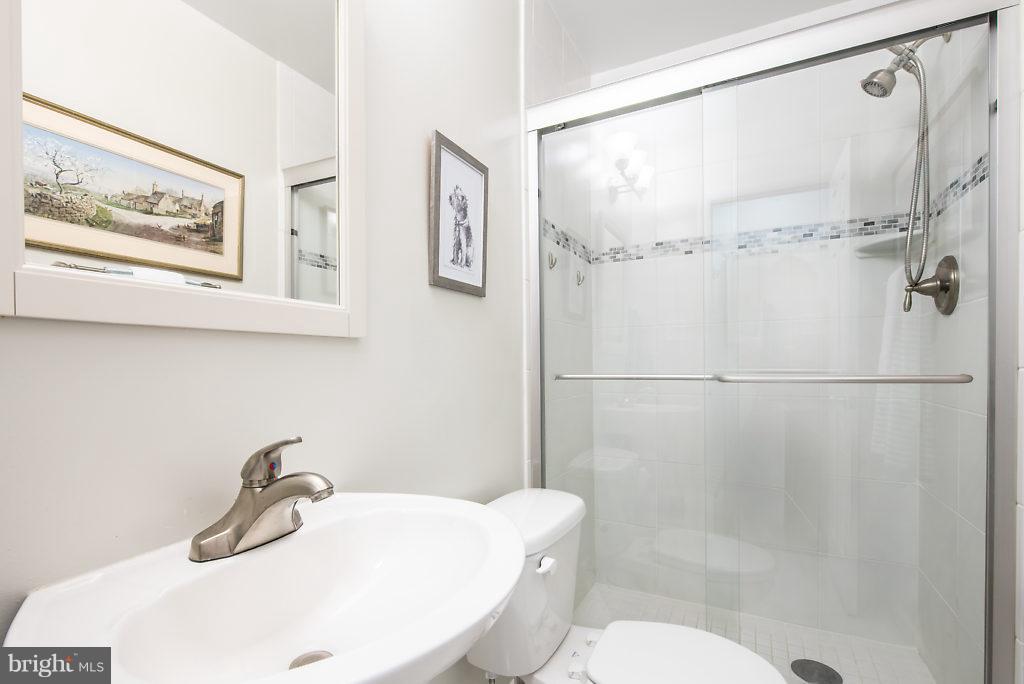 WOODLAWN MANOR - Residential