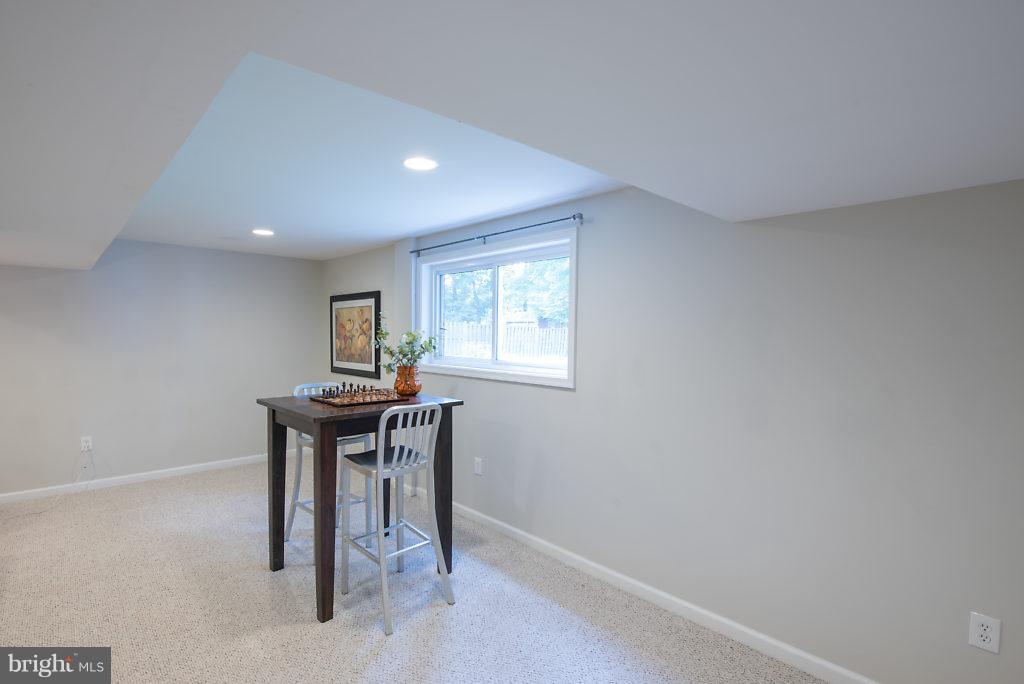 WOODLAWN MANOR - Residential