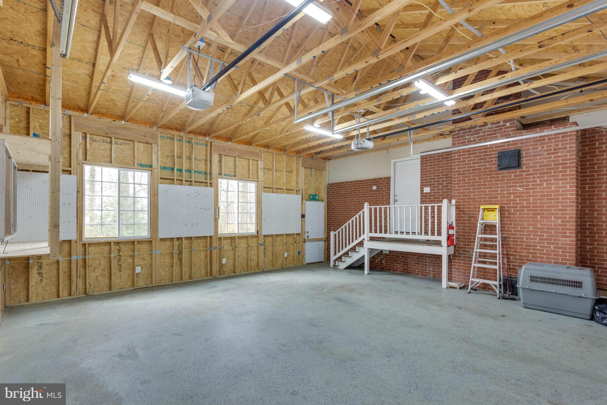 WOODLAWN MANOR - Residential