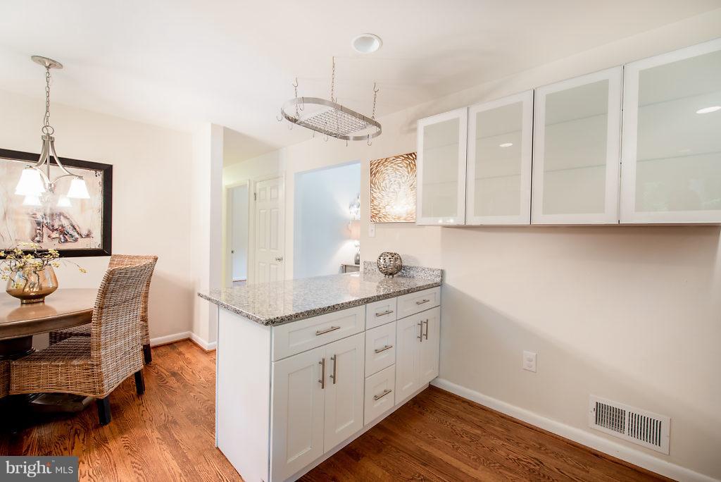 WOODLAWN MANOR - Residential