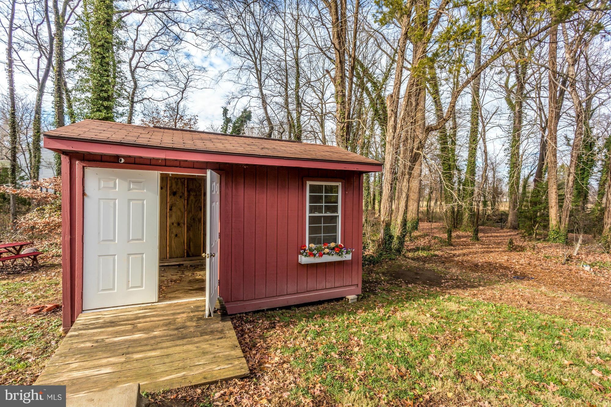 WOODLAWN MANOR - Residential