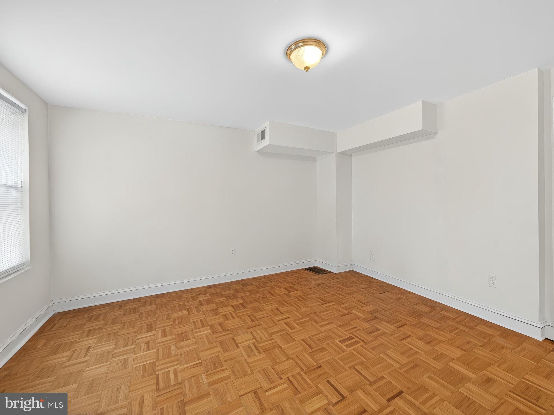 OLDE KENSINGTON - Residential