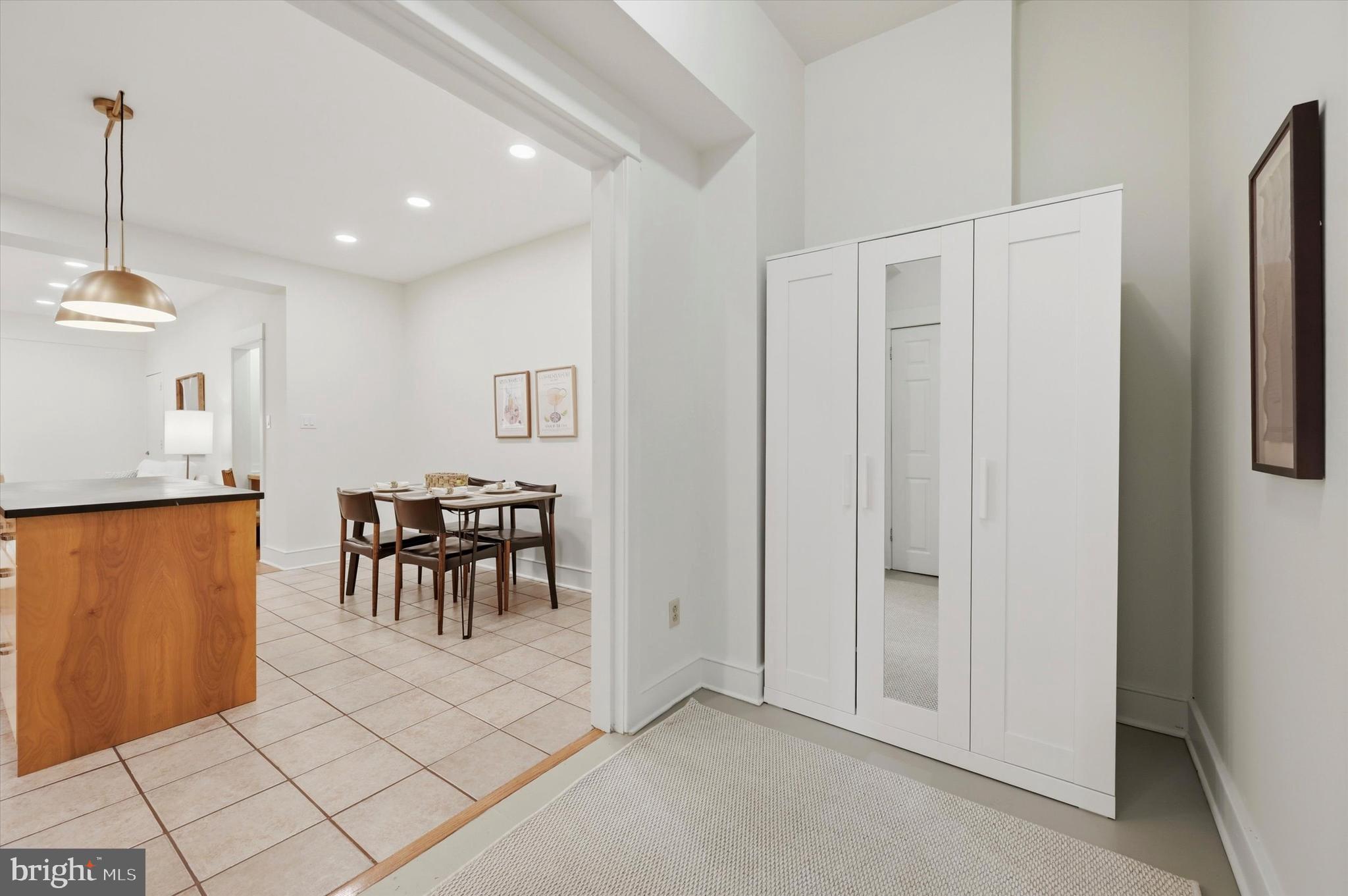 OLDE KENSINGTON - Residential
