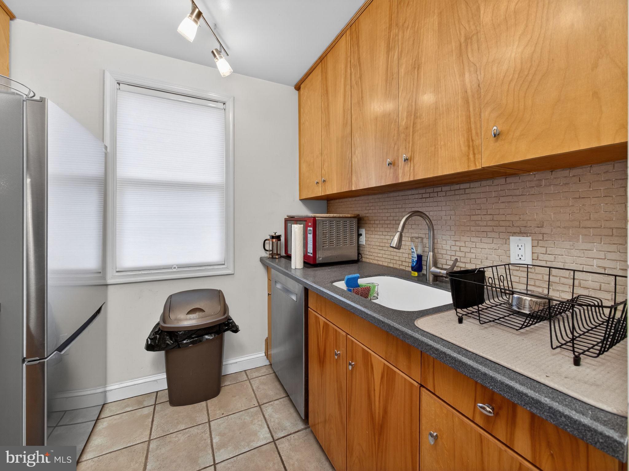 OLDE KENSINGTON - Residential