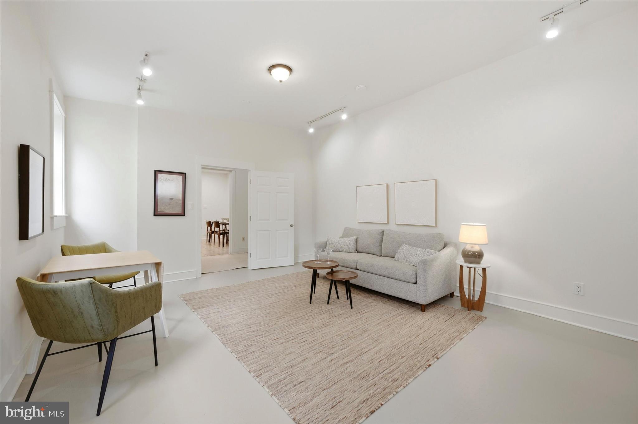 OLDE KENSINGTON - Residential