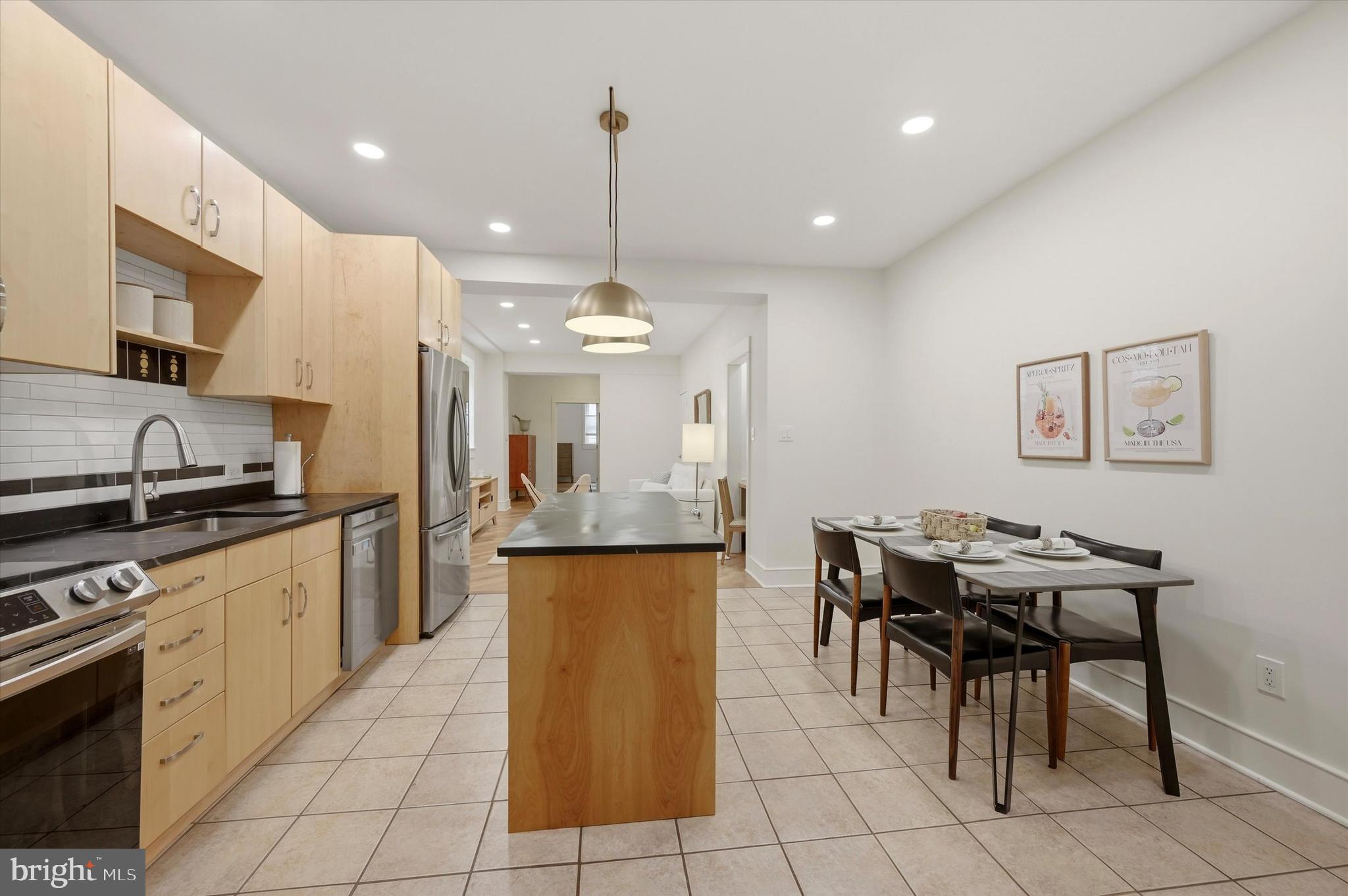 OLDE KENSINGTON - Residential