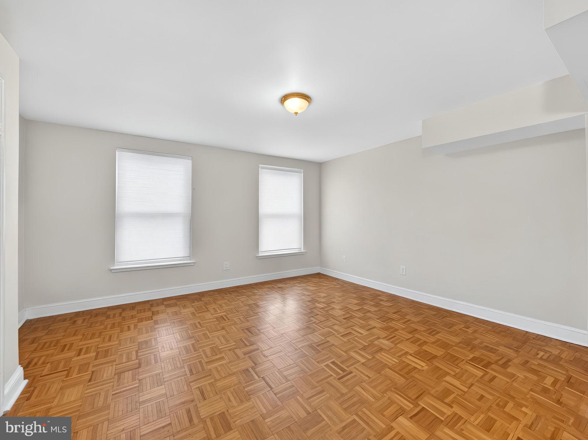 OLDE KENSINGTON - Residential