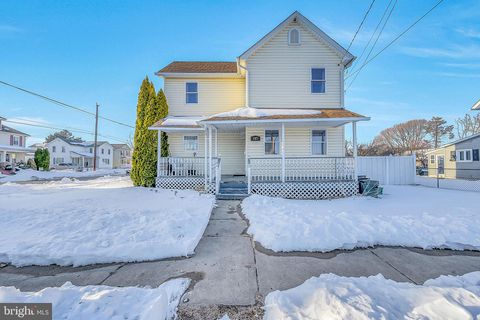 Homes For Sale - 187 Sharpe Street<br/> Luzerne County, WYOMING, PA 18644