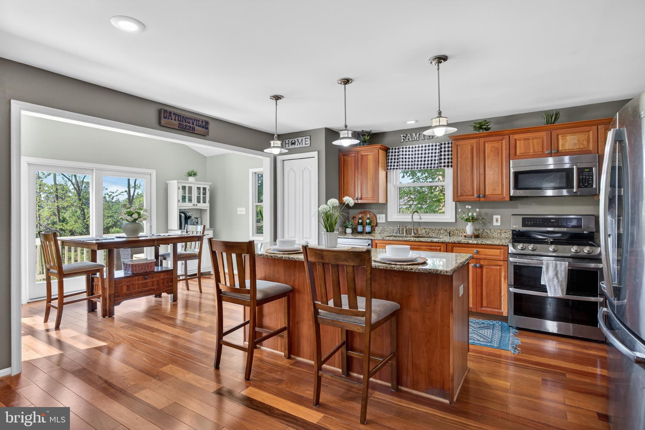PARADISE HILL - Residential
