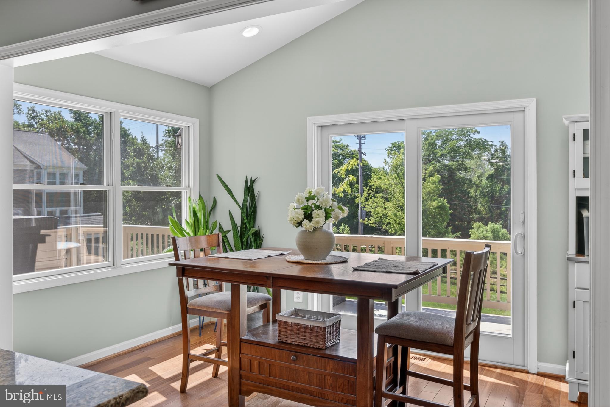PARADISE HILL - Residential