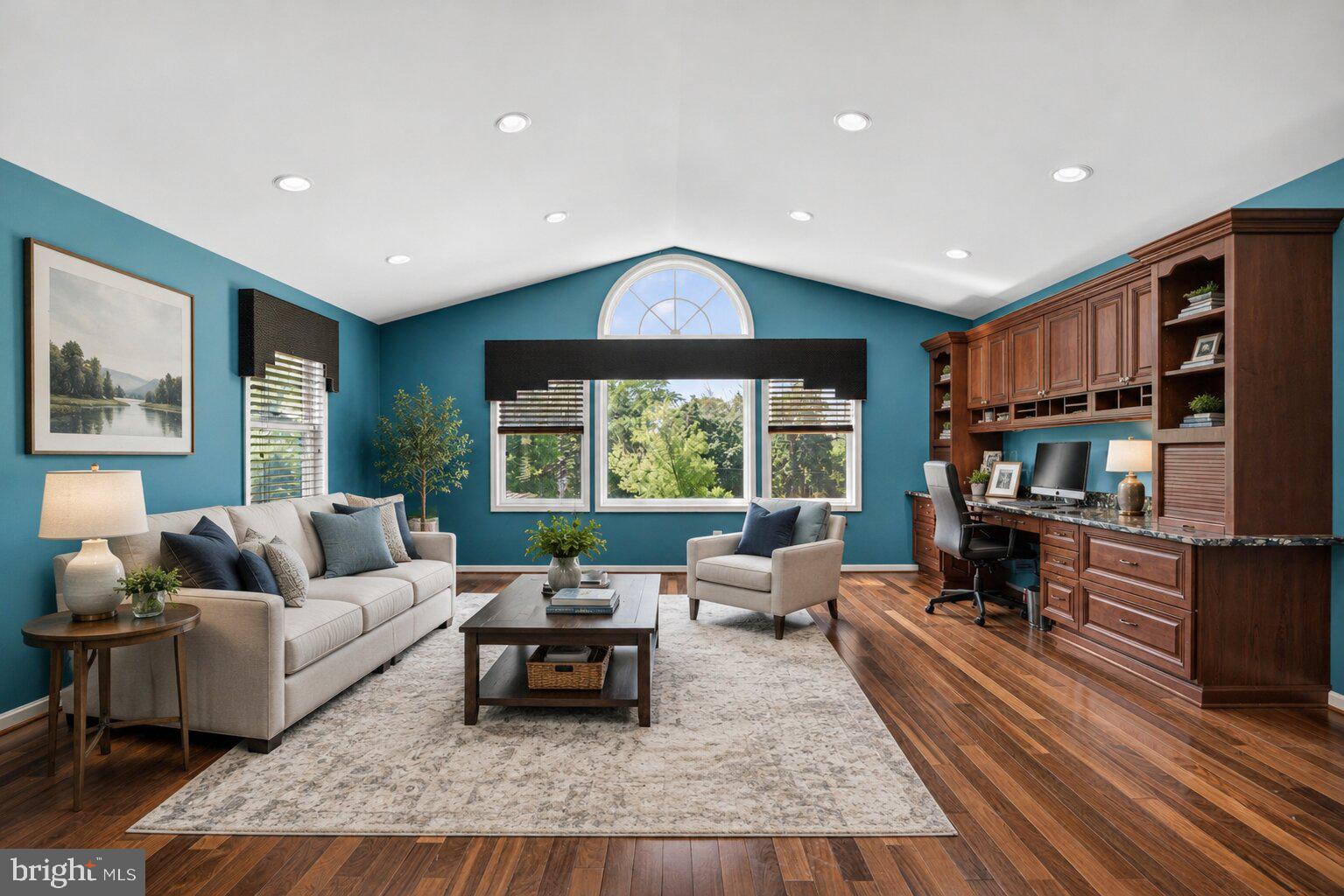 PARADISE HILL - Residential