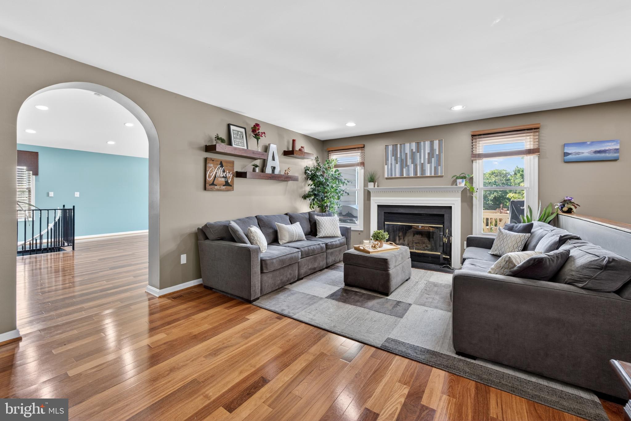 PARADISE HILL - Residential