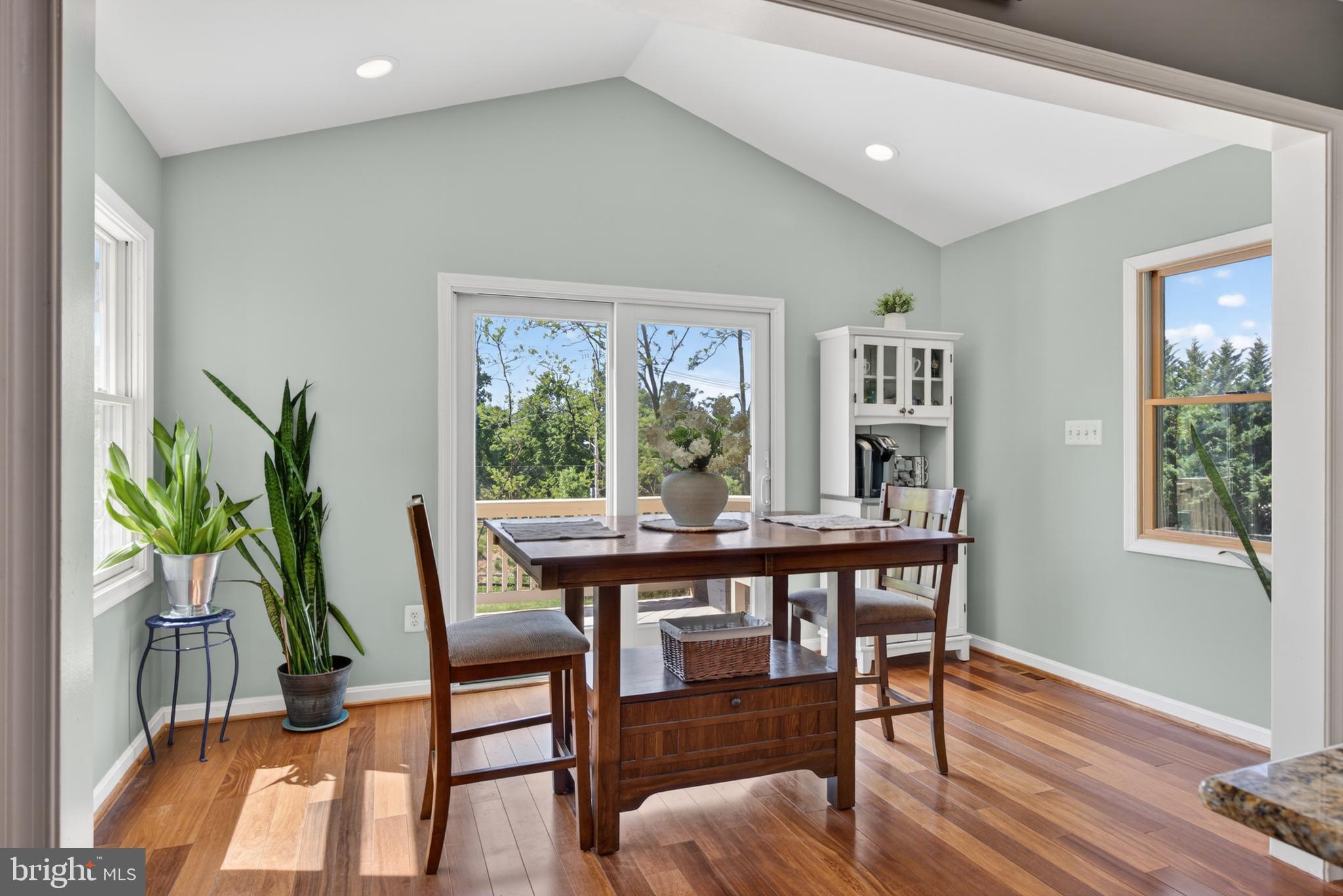 PARADISE HILL - Residential