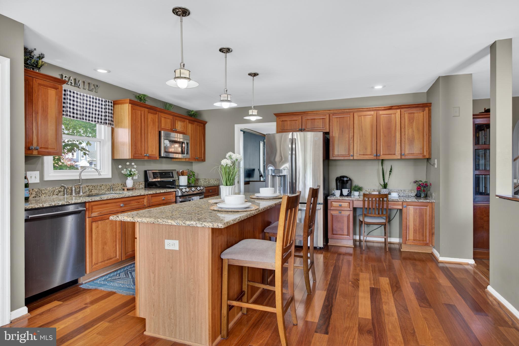 PARADISE HILL - Residential