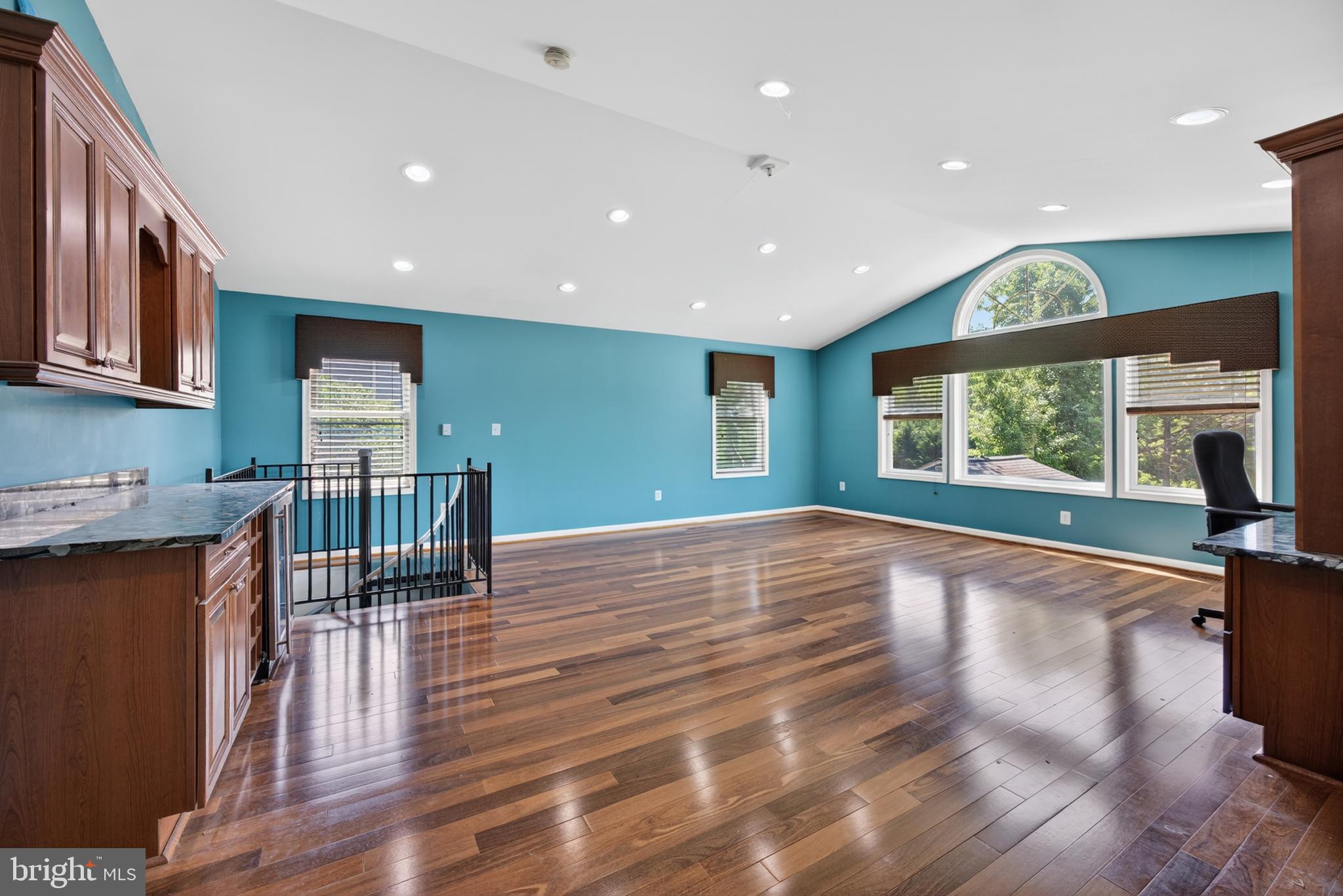 PARADISE HILL - Residential