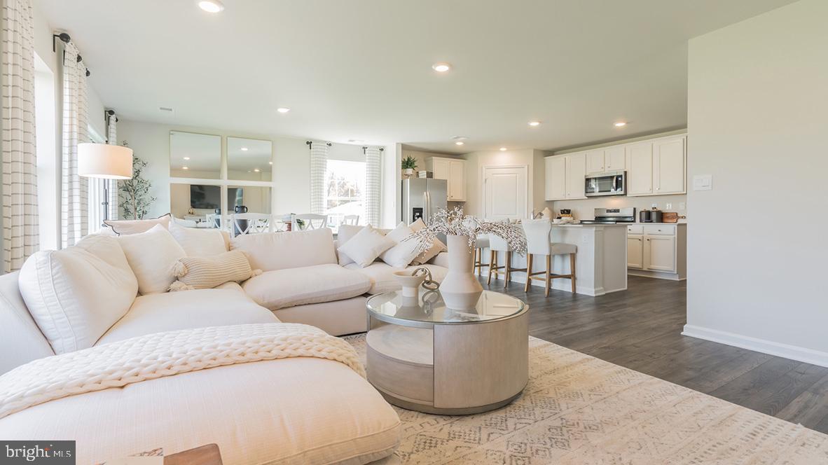 POTTSGROVE HUNT - Residential