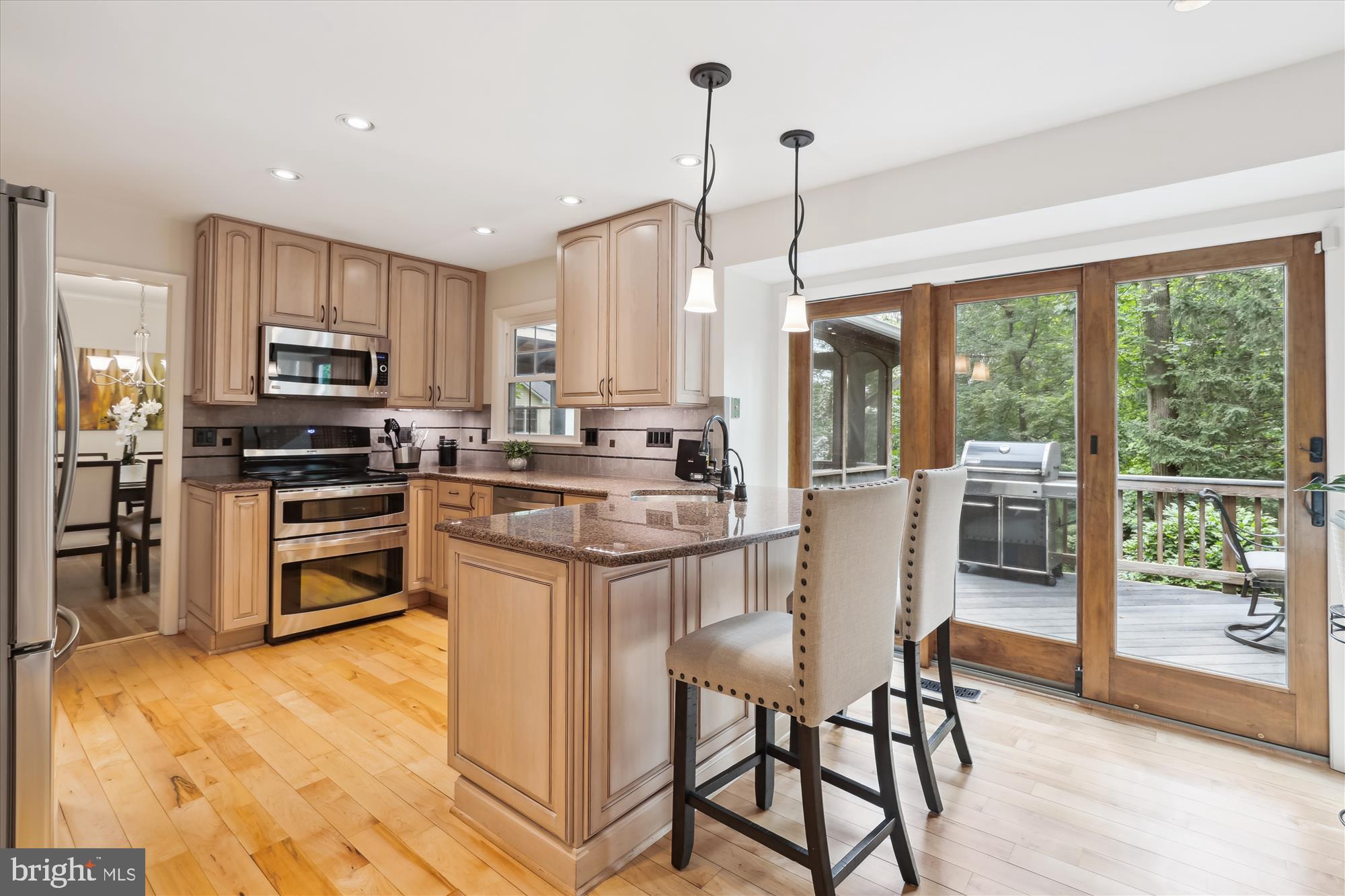 526 POPLAR DRIVE