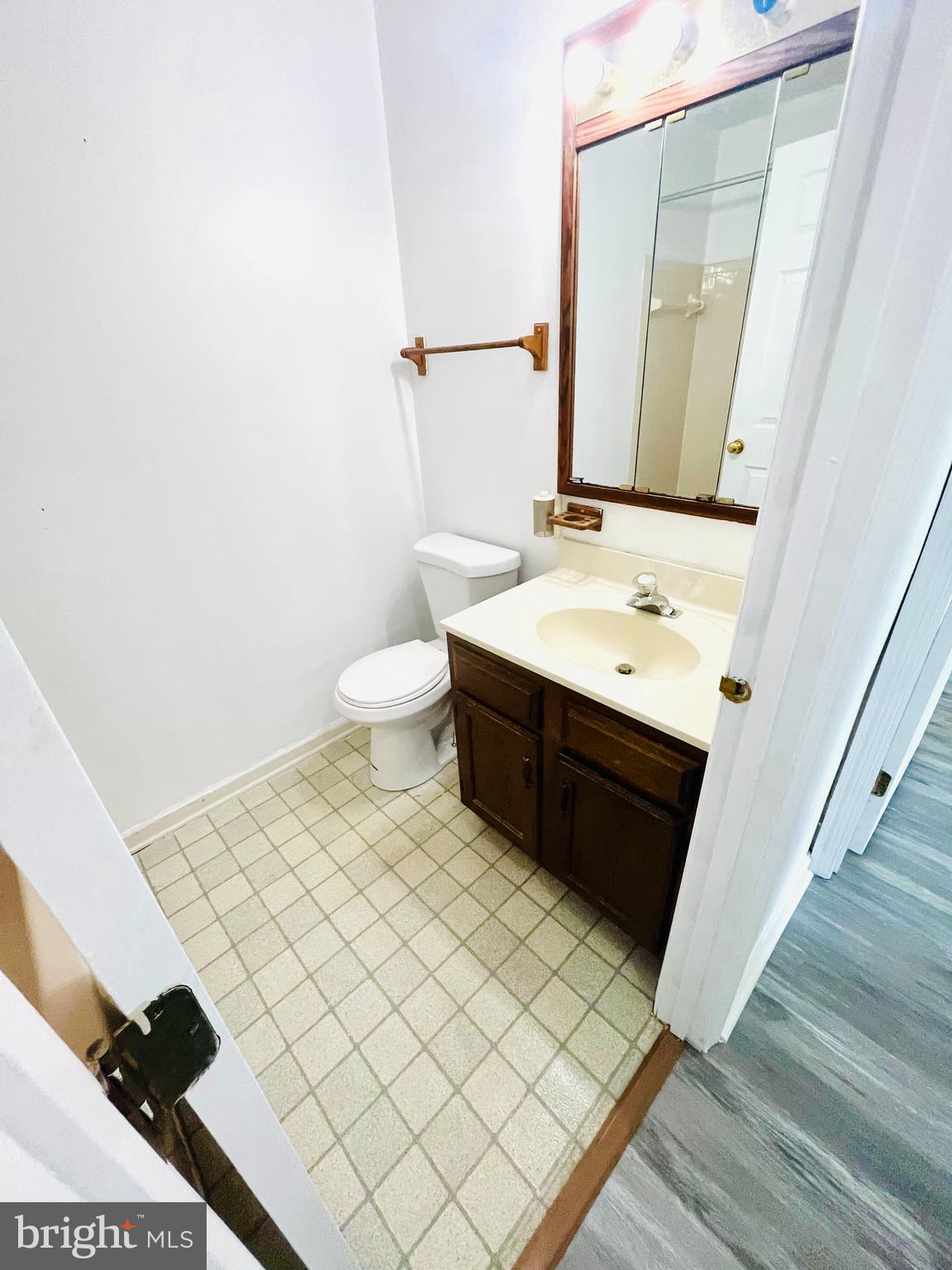 WOODBRIDGE CENTER - Residential