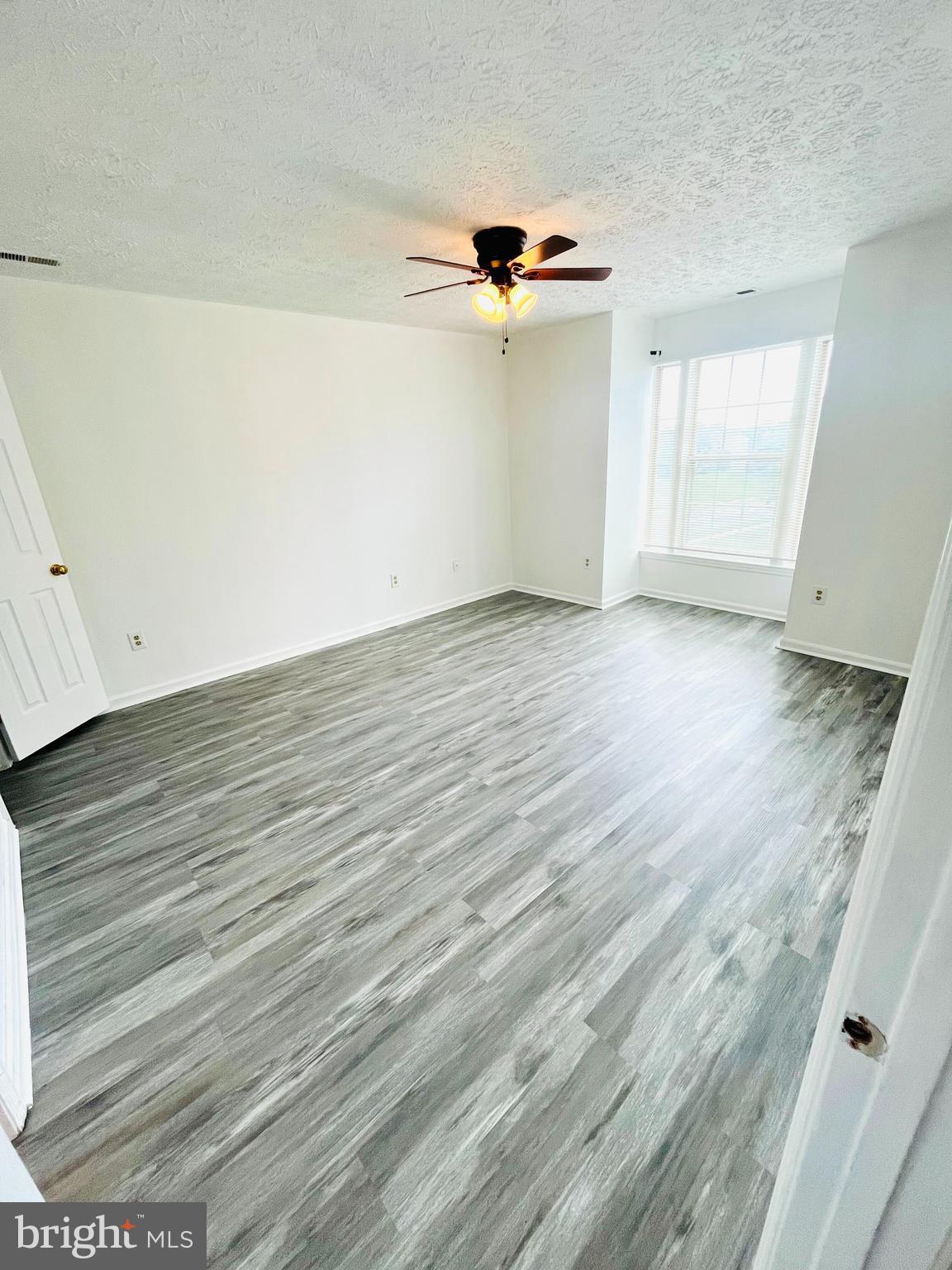 1301 CLOVER VALLEY WAY M