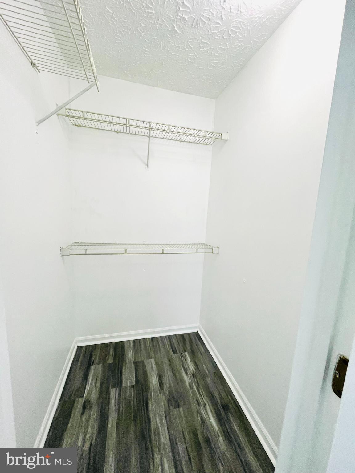 WOODBRIDGE CENTER - Residential