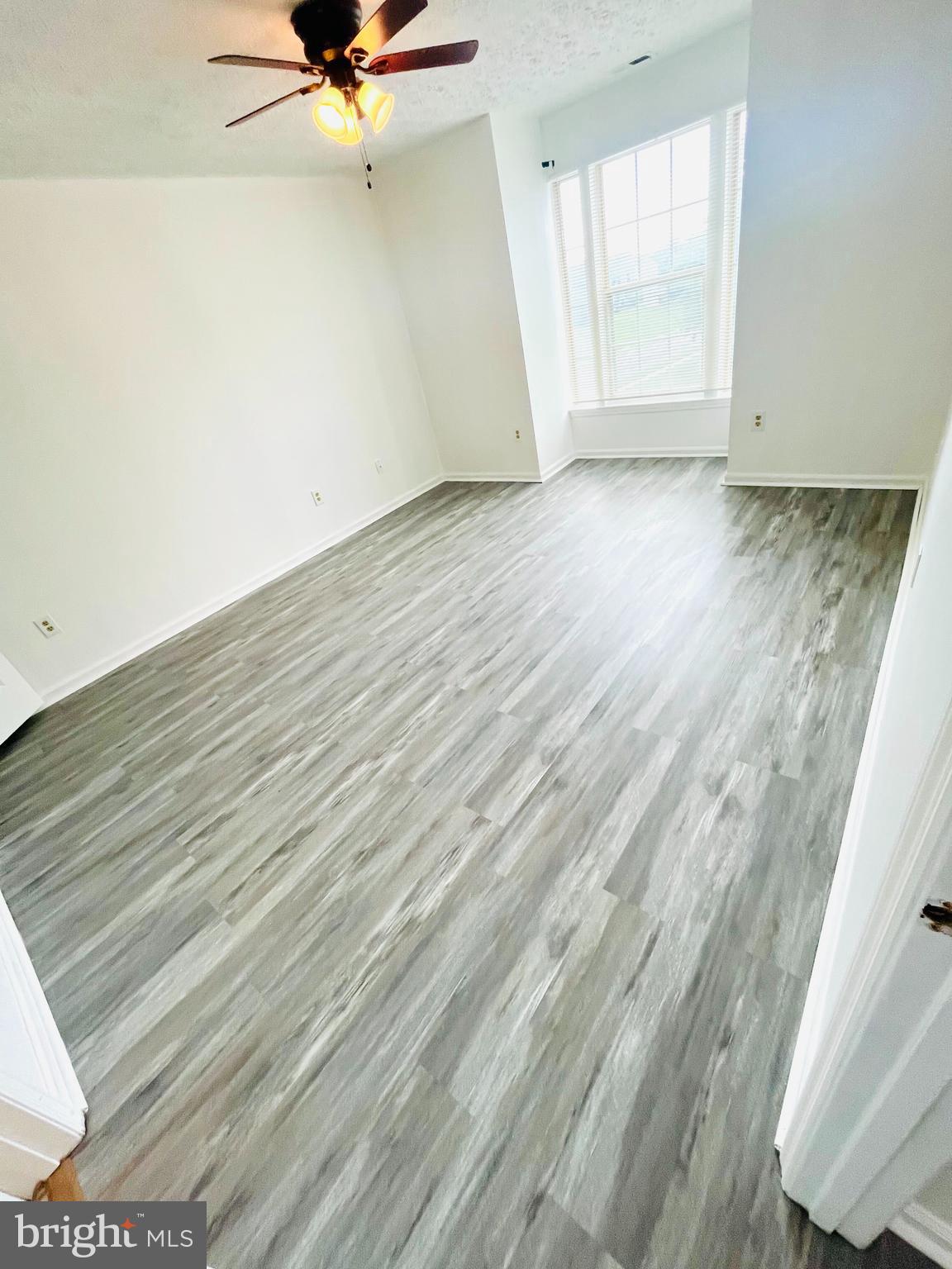 WOODBRIDGE CENTER - Residential