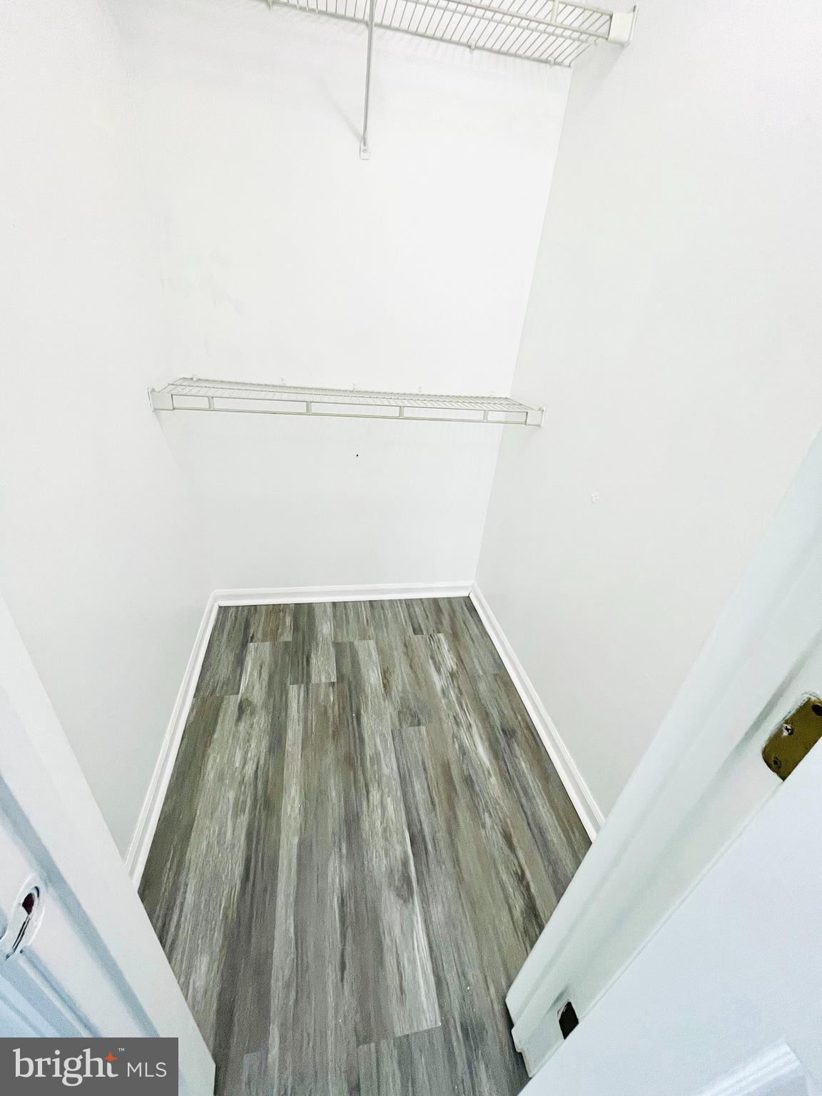 WOODBRIDGE CENTER - Residential