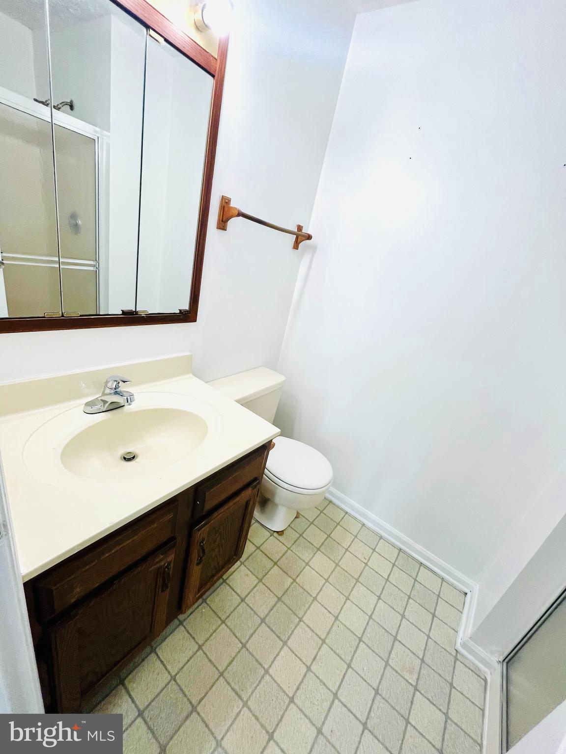 WOODBRIDGE CENTER - Residential