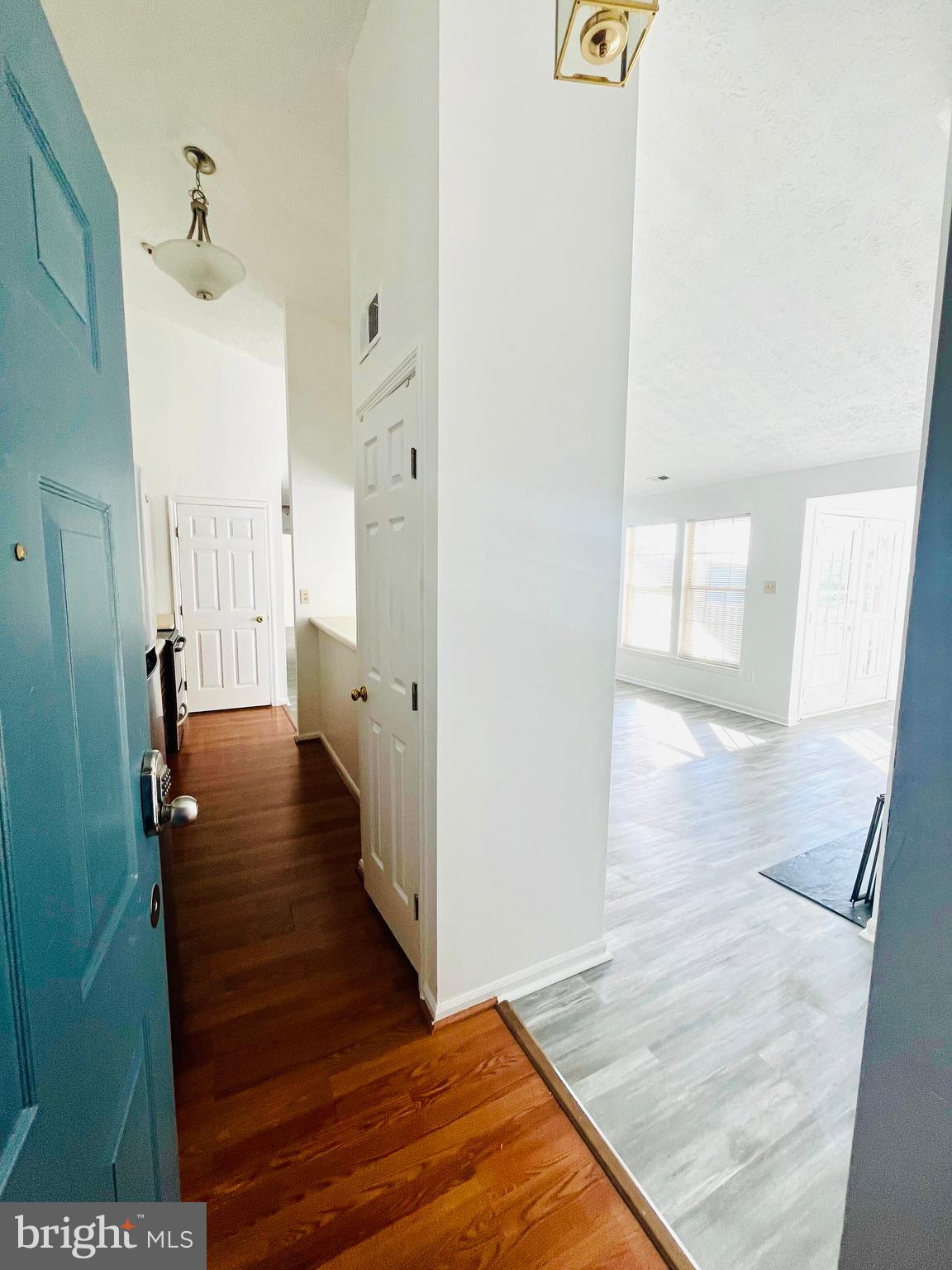 WOODBRIDGE CENTER - Residential