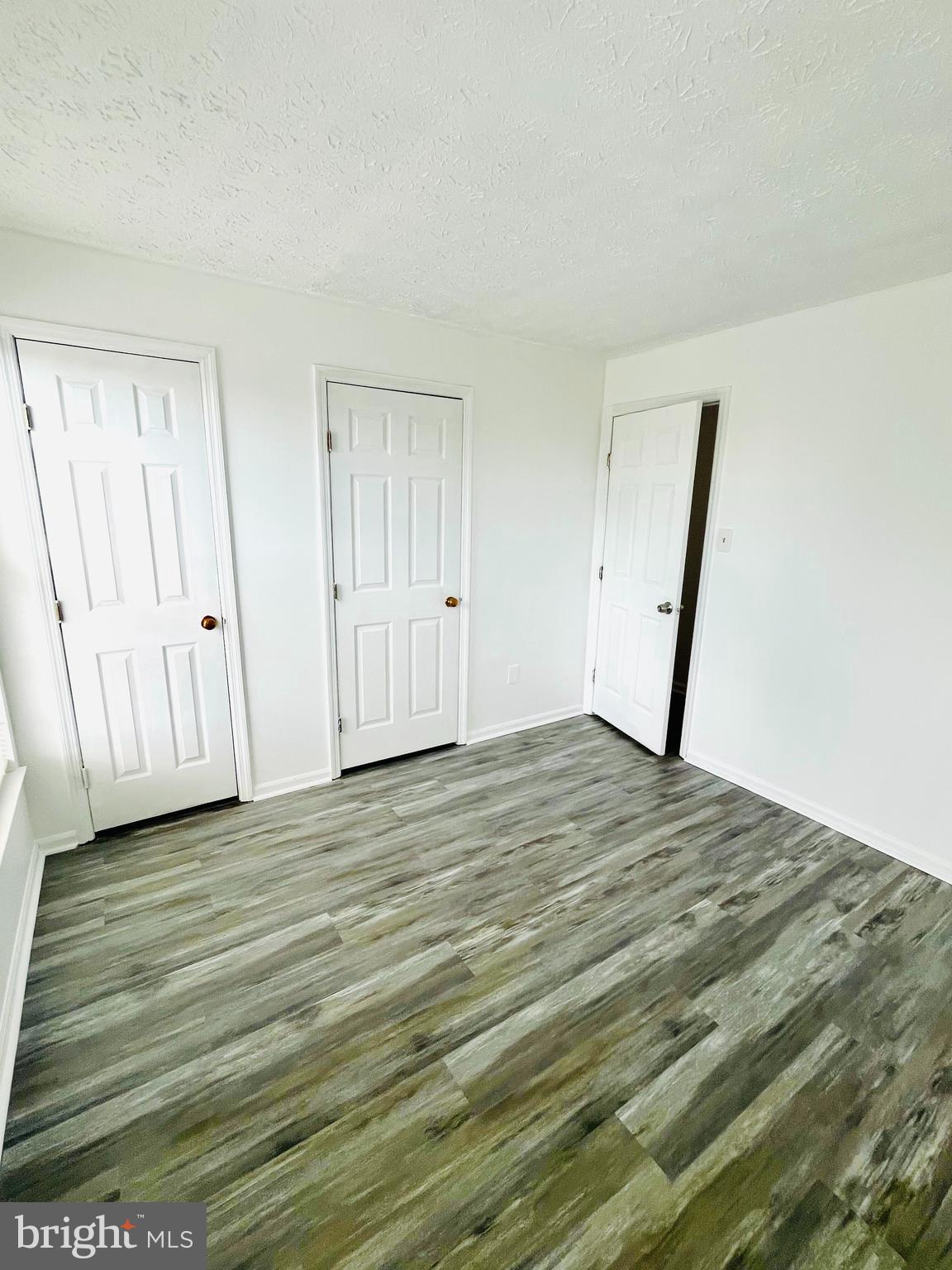 WOODBRIDGE CENTER - Residential