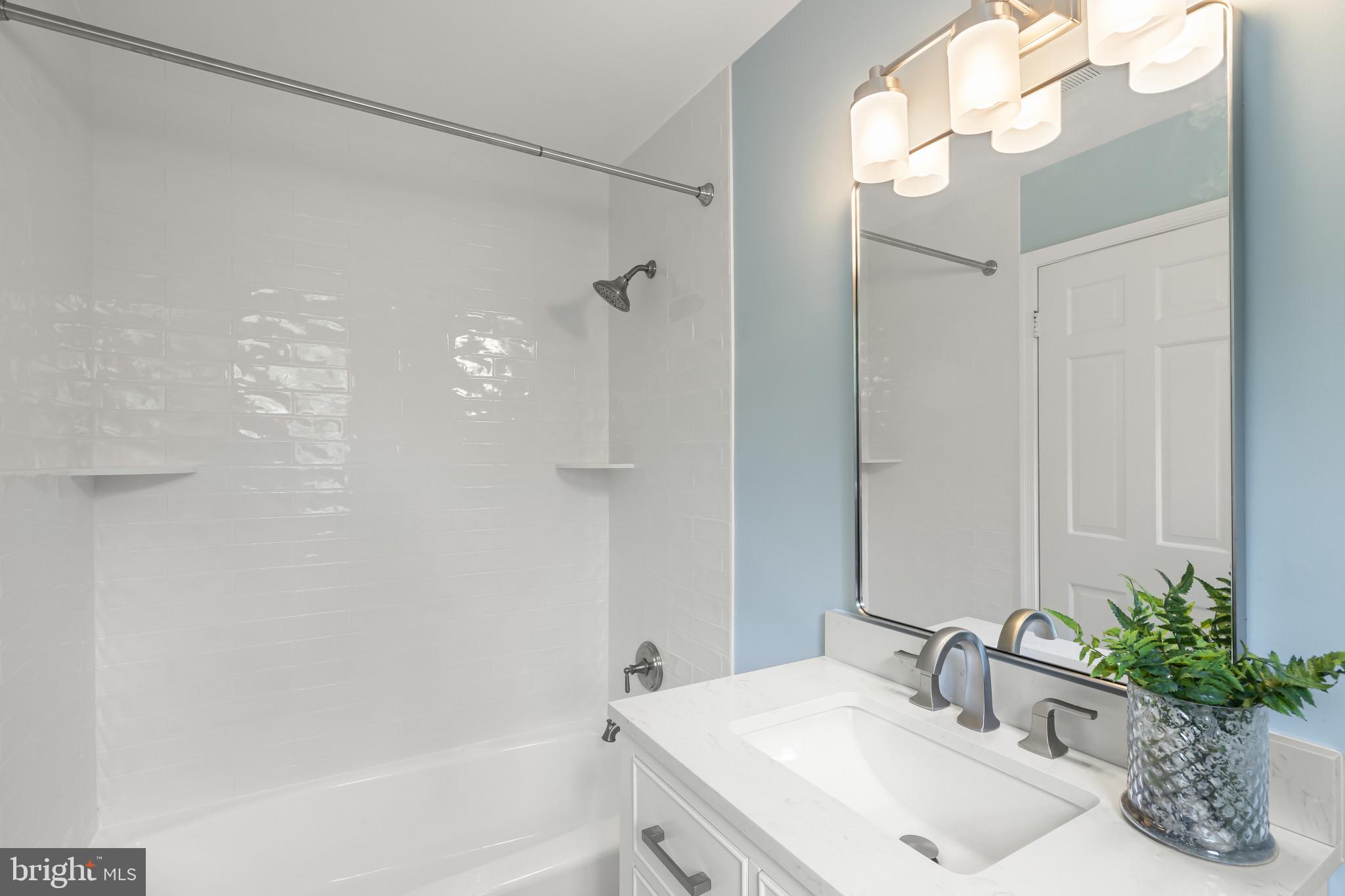 FAIR OAKS ON THE MAGOTHY - Residential