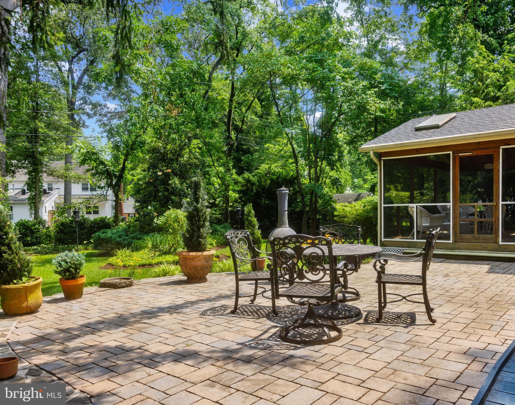 FAIR OAKS ON THE MAGOTHY - Residential