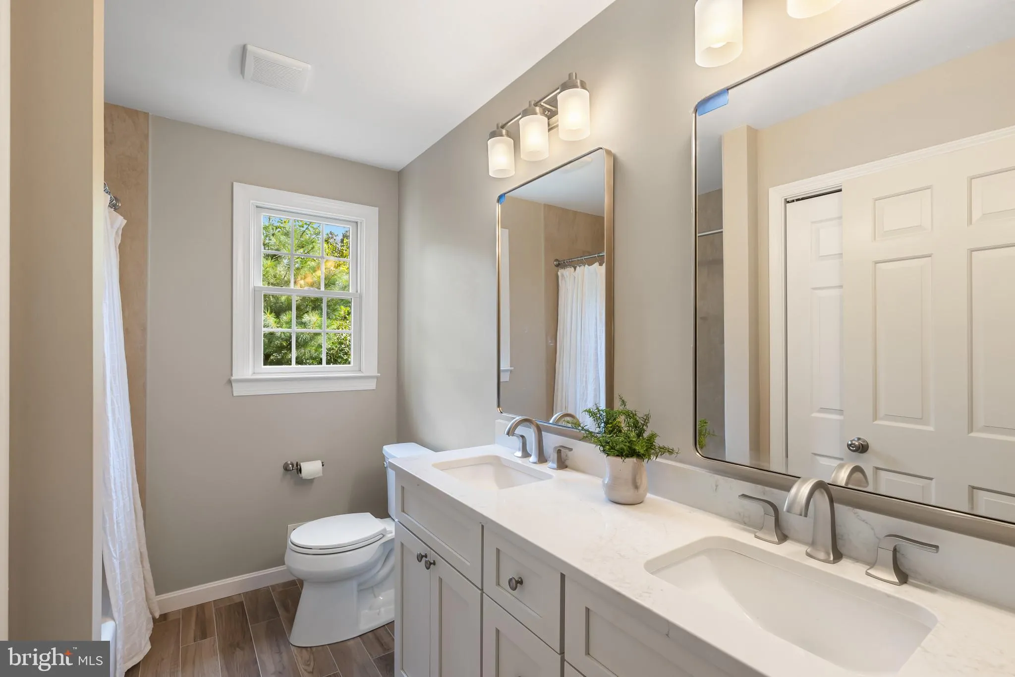 Severna Park, Maryland 21146, United States, 4 Bedrooms Bedrooms, ,3 BathroomsBathrooms,Residential,Coming Soon,176023