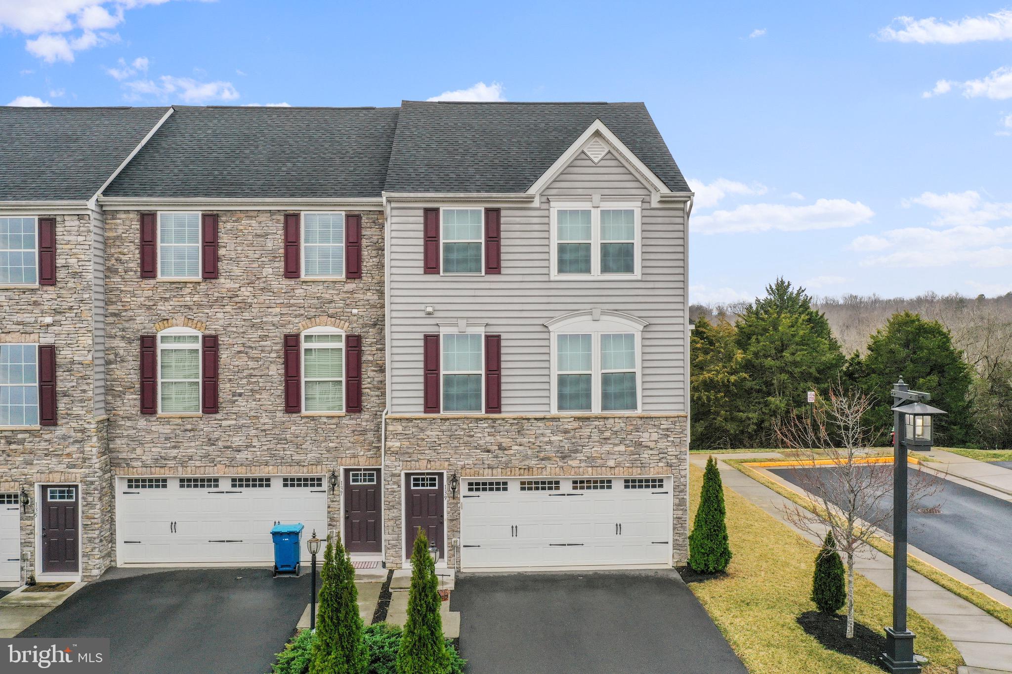 LAKE FREDERICK - Residential