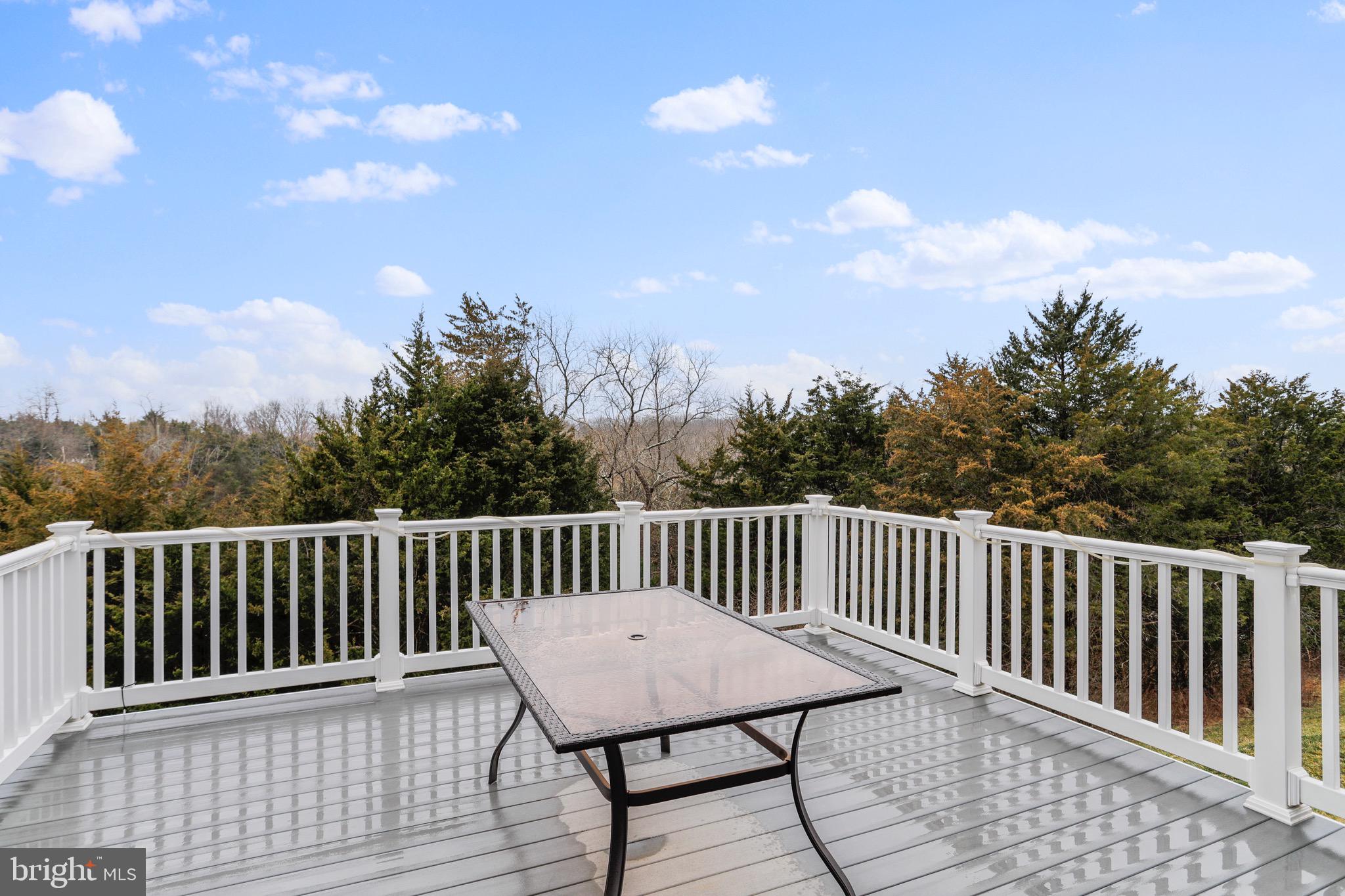 LAKE FREDERICK - Residential