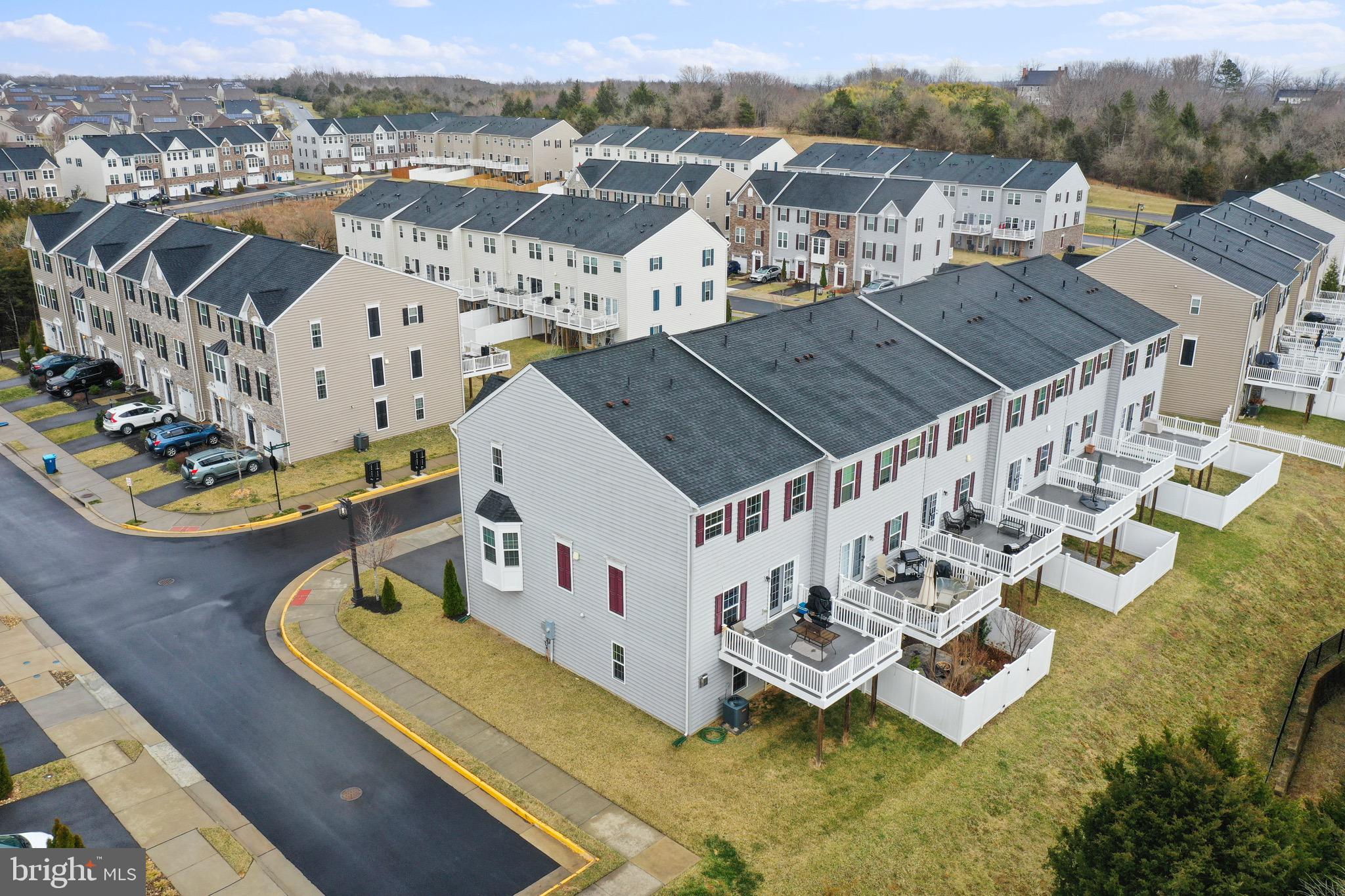 LAKE FREDERICK - Residential