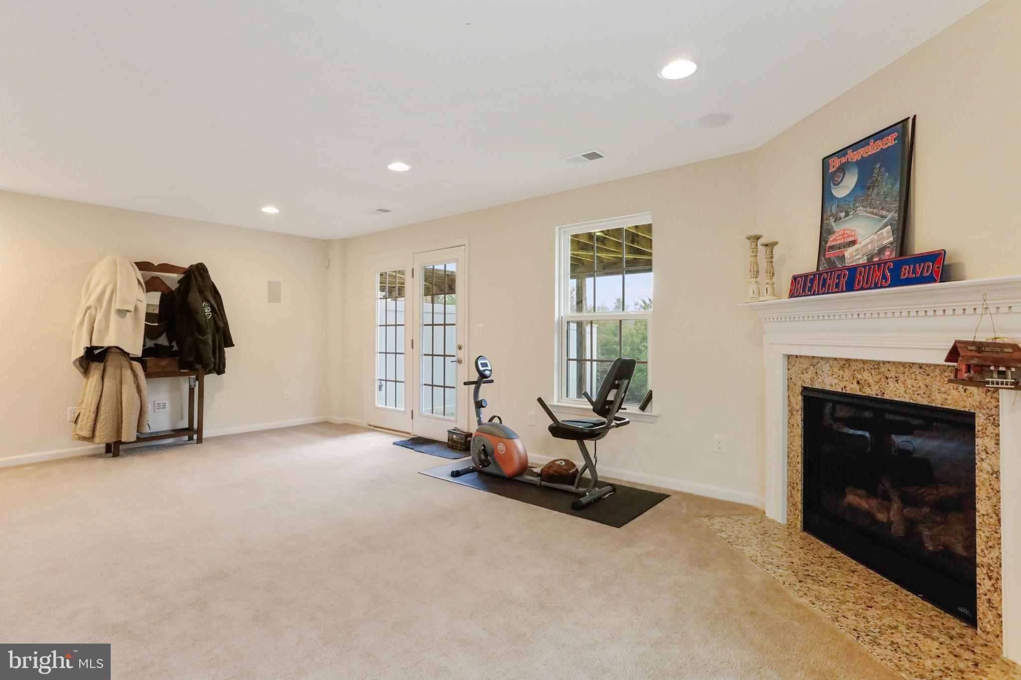 LAKE FREDERICK - Residential