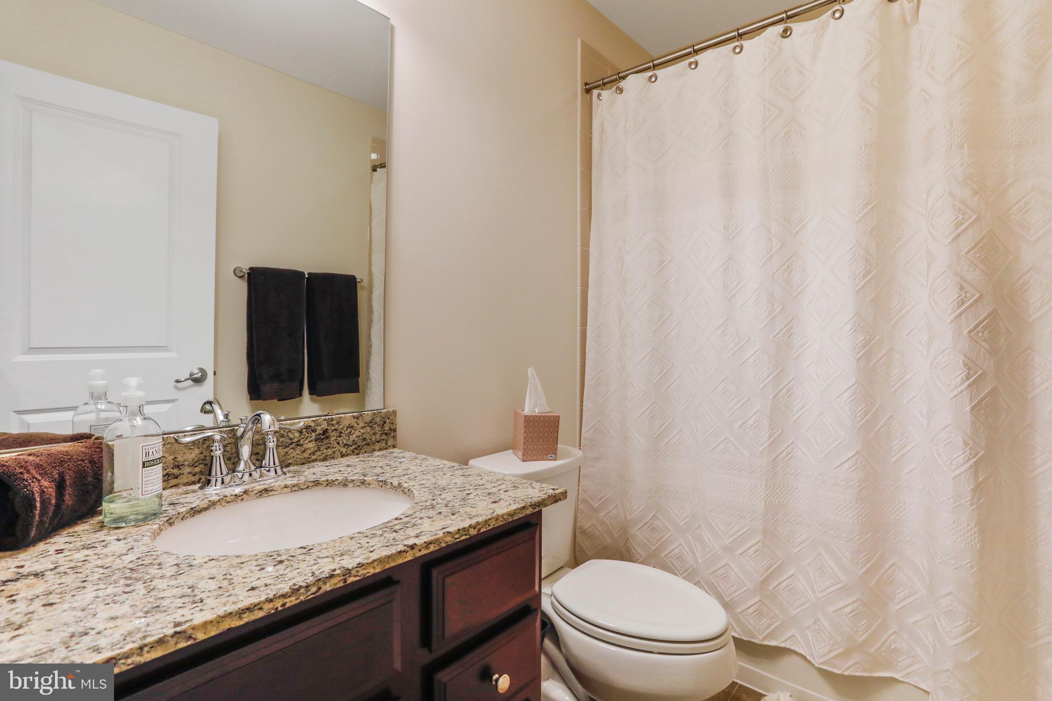 LAKE FREDERICK - Residential