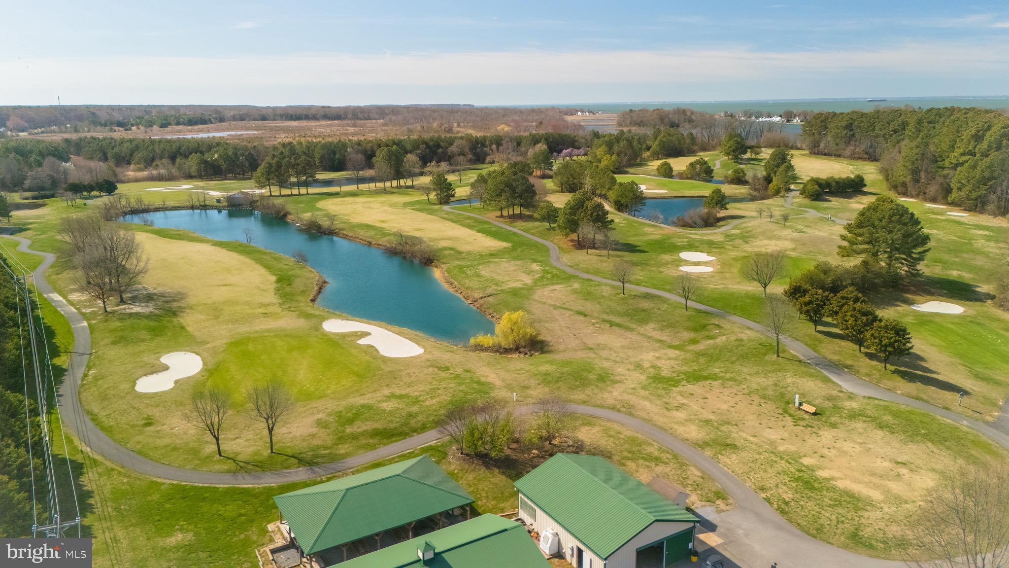 QUEEN ANNE COLONY - Residential