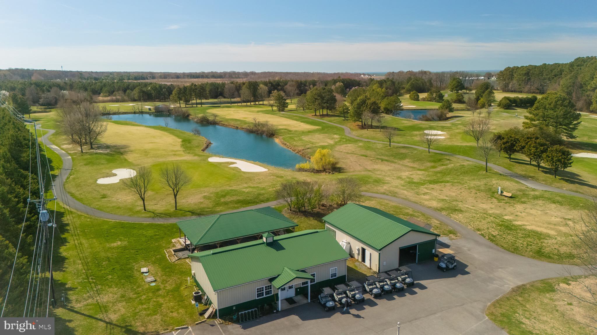 QUEEN ANNE COLONY - Residential