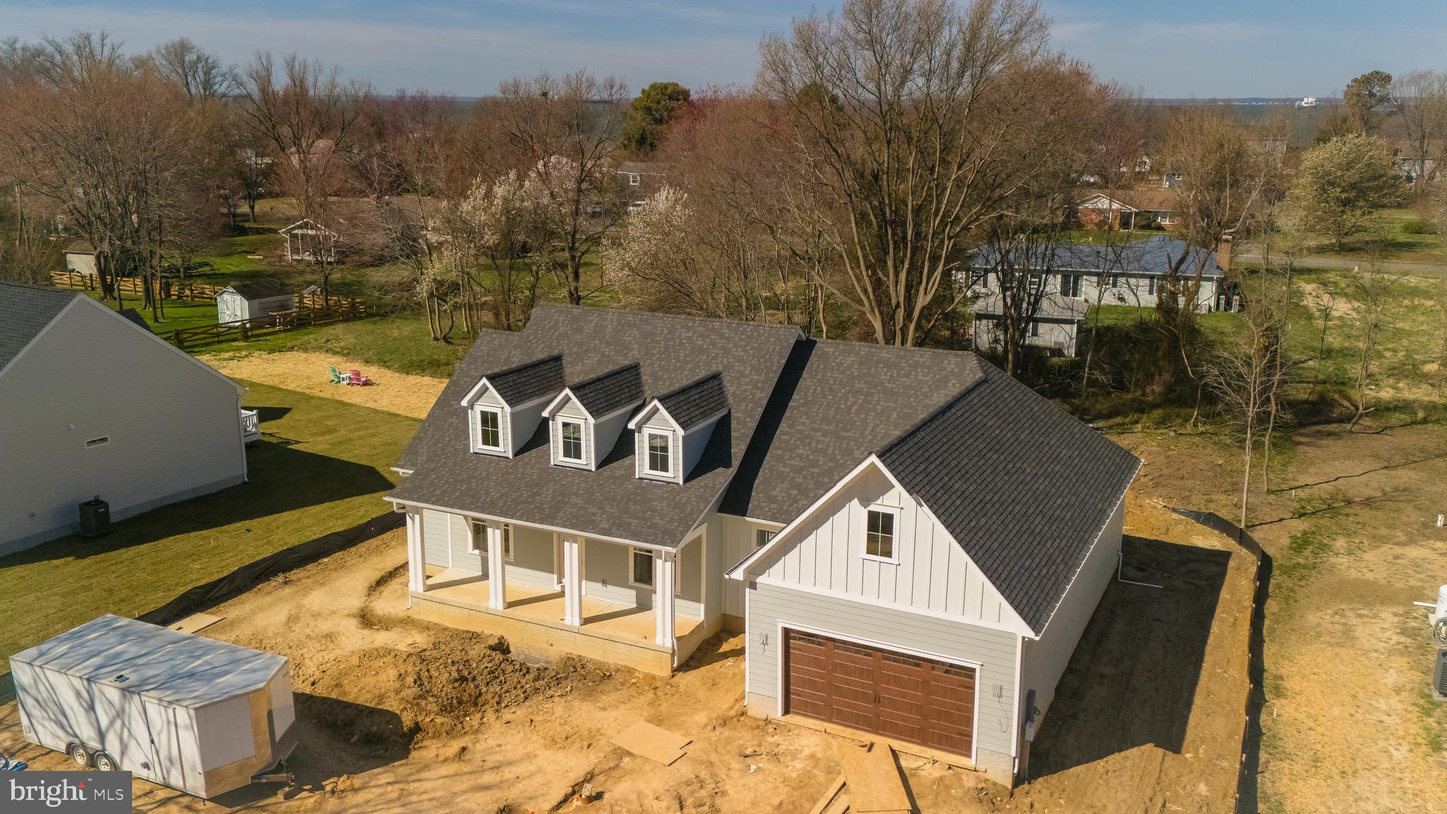QUEEN ANNE COLONY - Residential