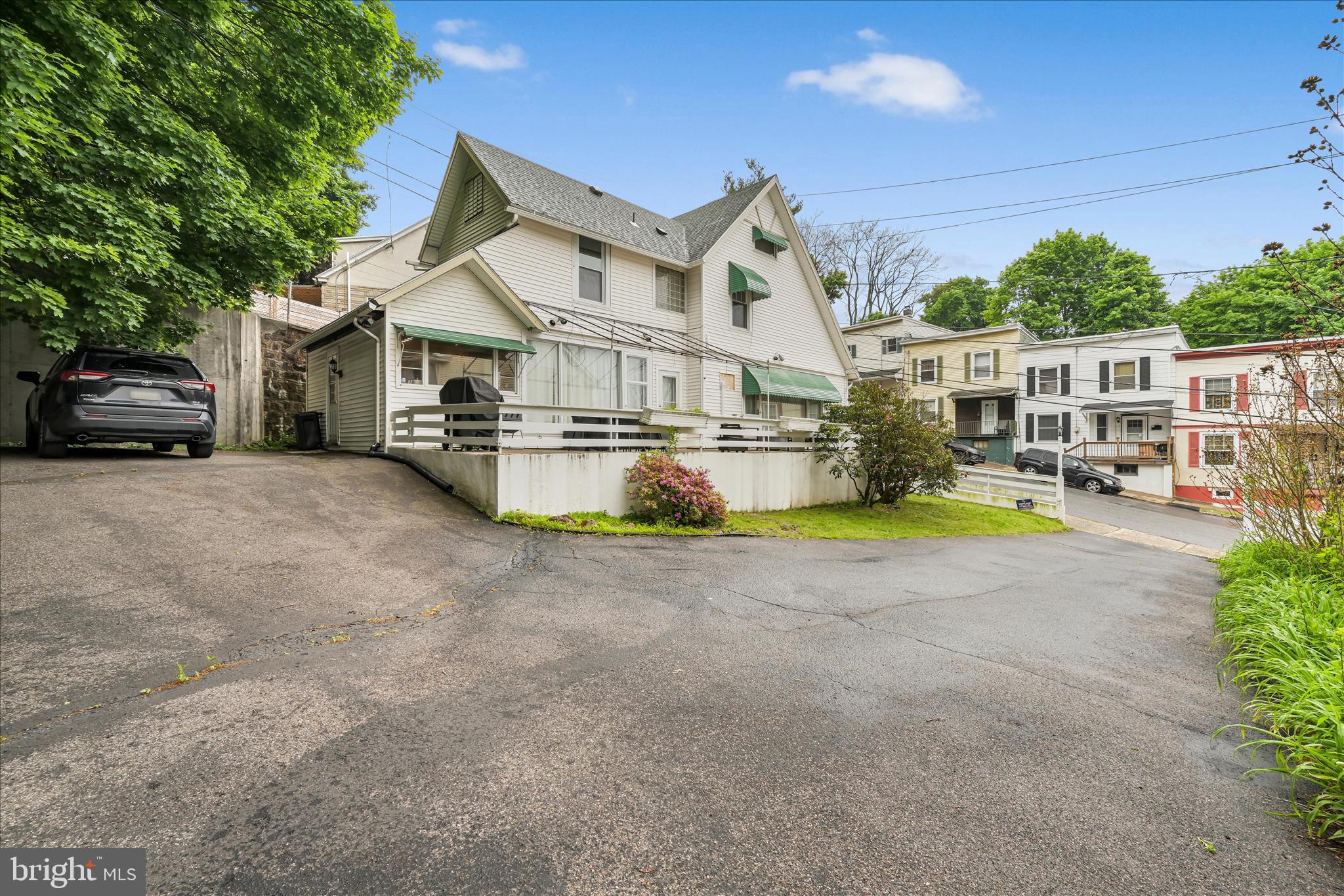 GREENWOOD HILL - Residential