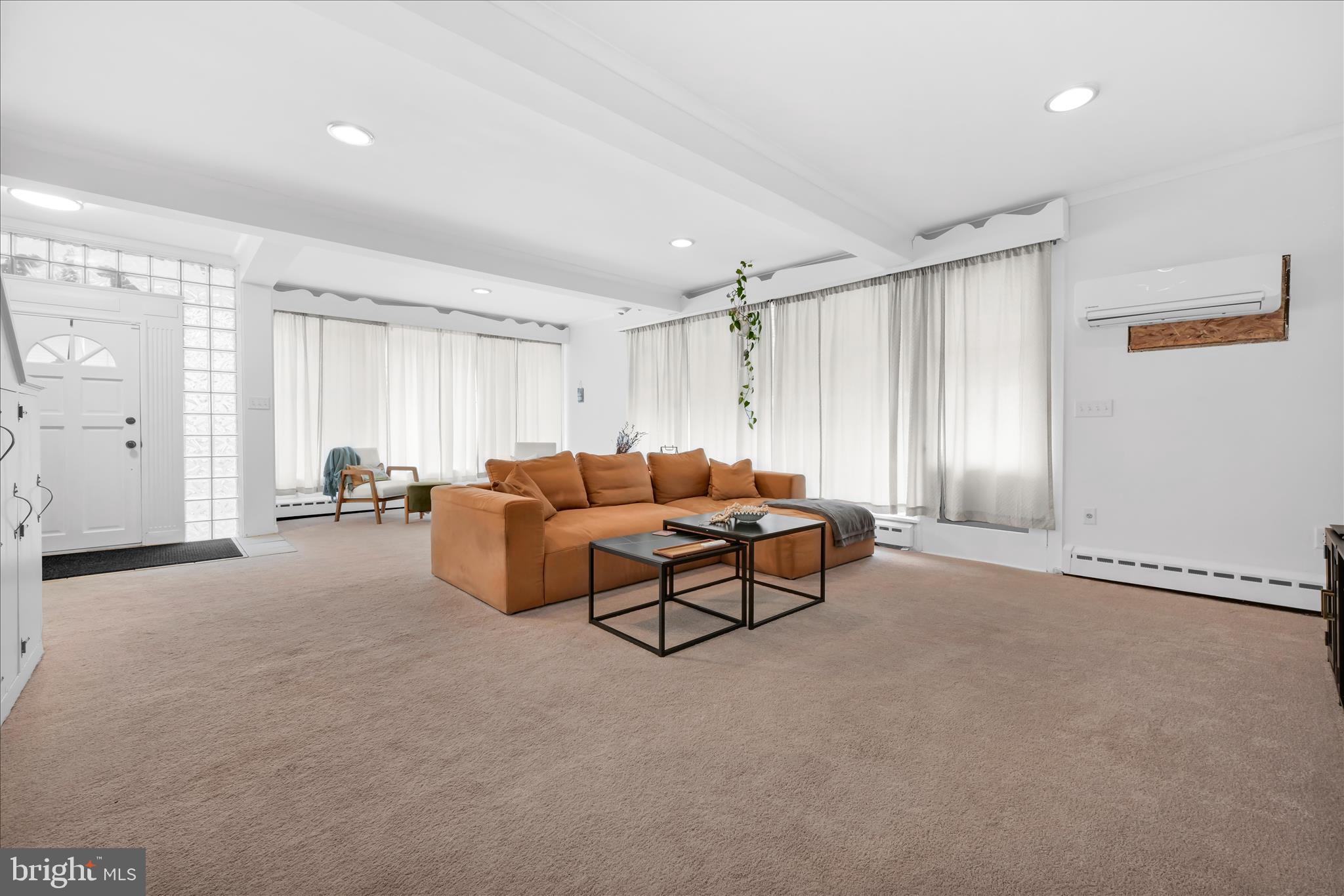 GREENWOOD HILL - Residential