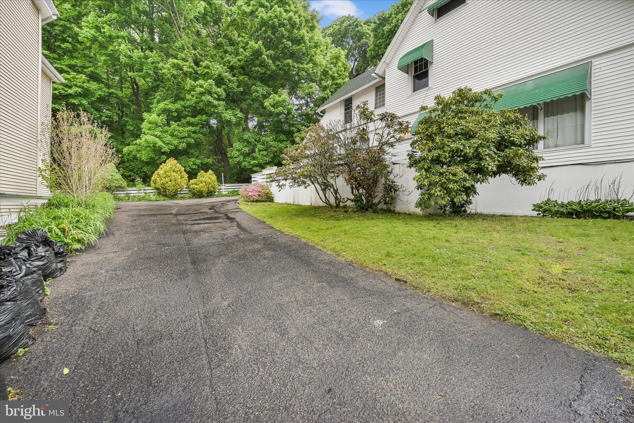 GREENWOOD HILL - Residential