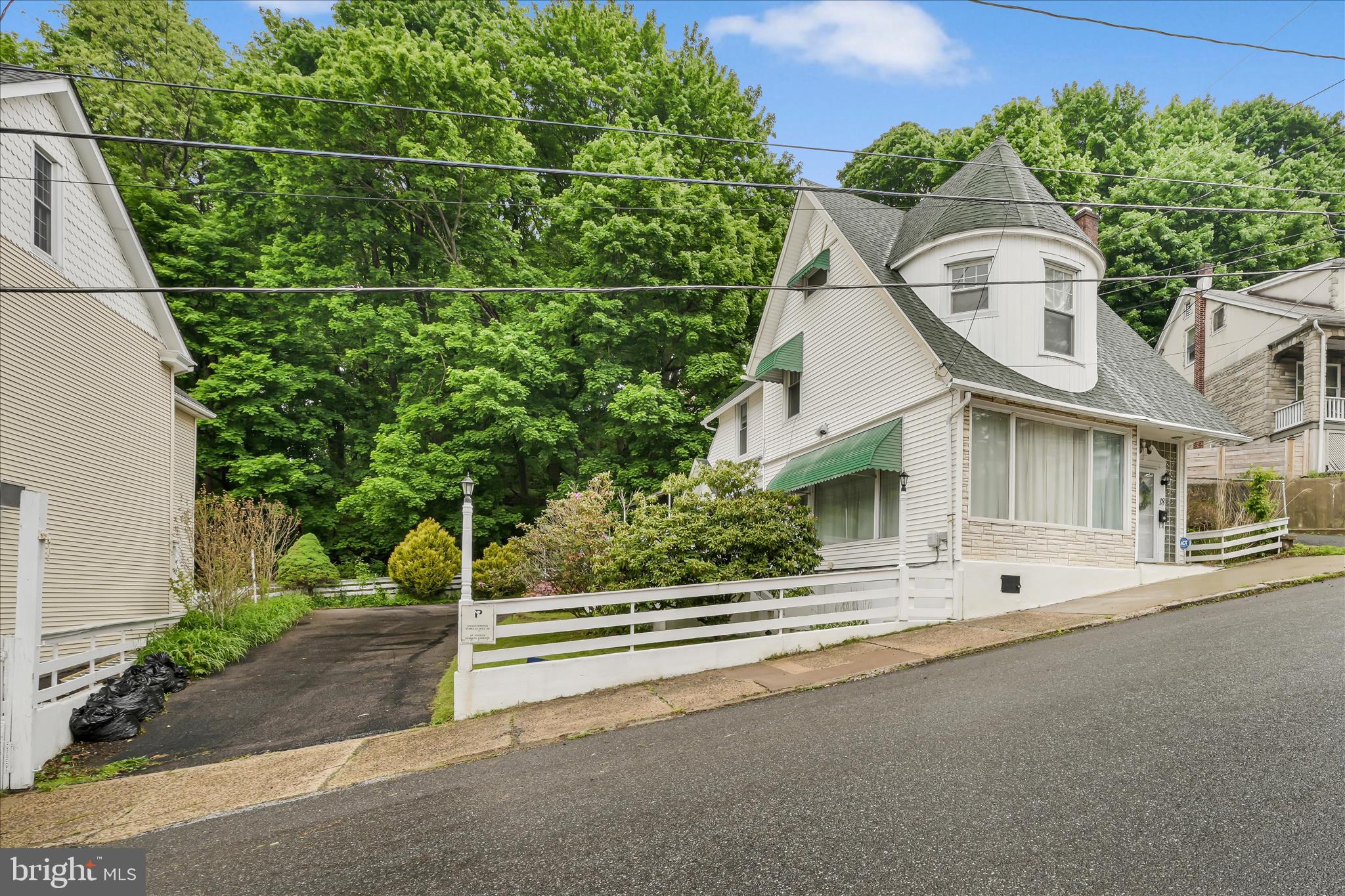 GREENWOOD HILL - Residential