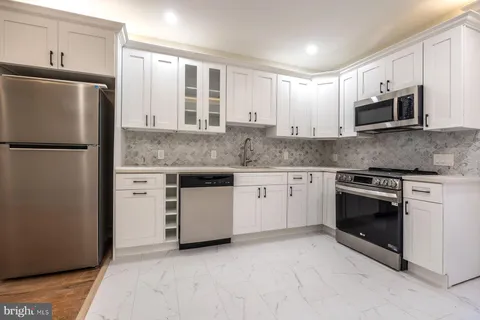 MLS: NJCD2115642