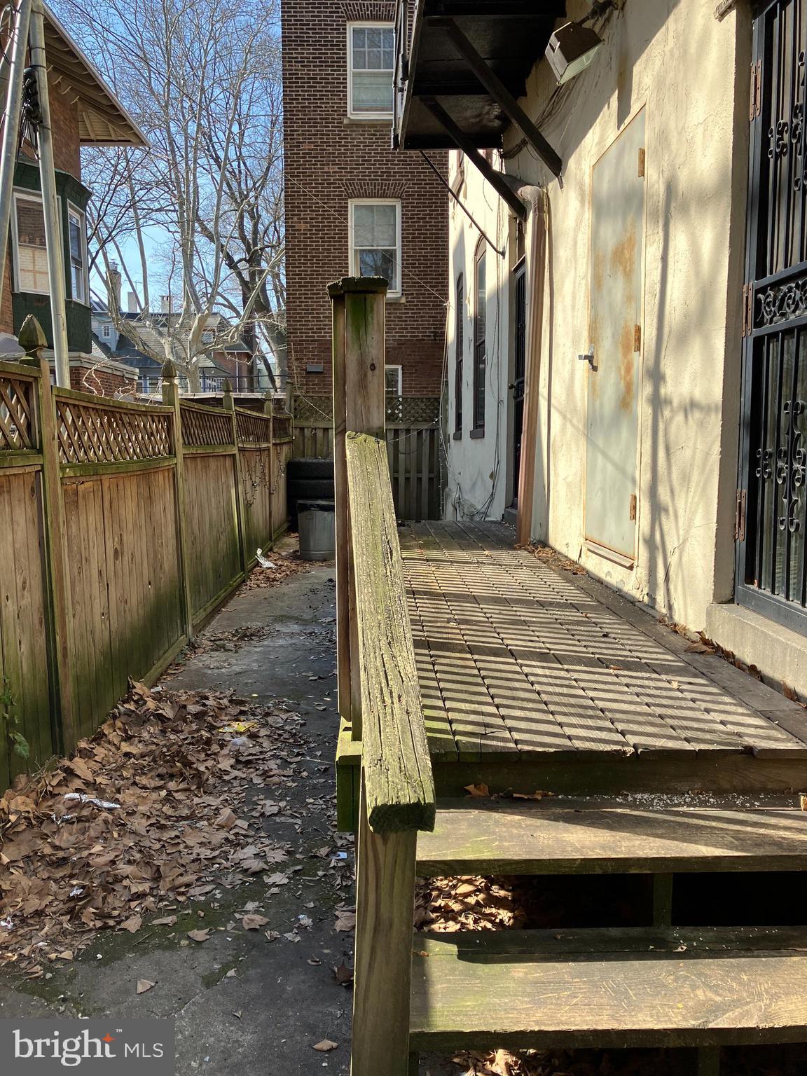 POWELTON VILLAGE - Commercial Sale