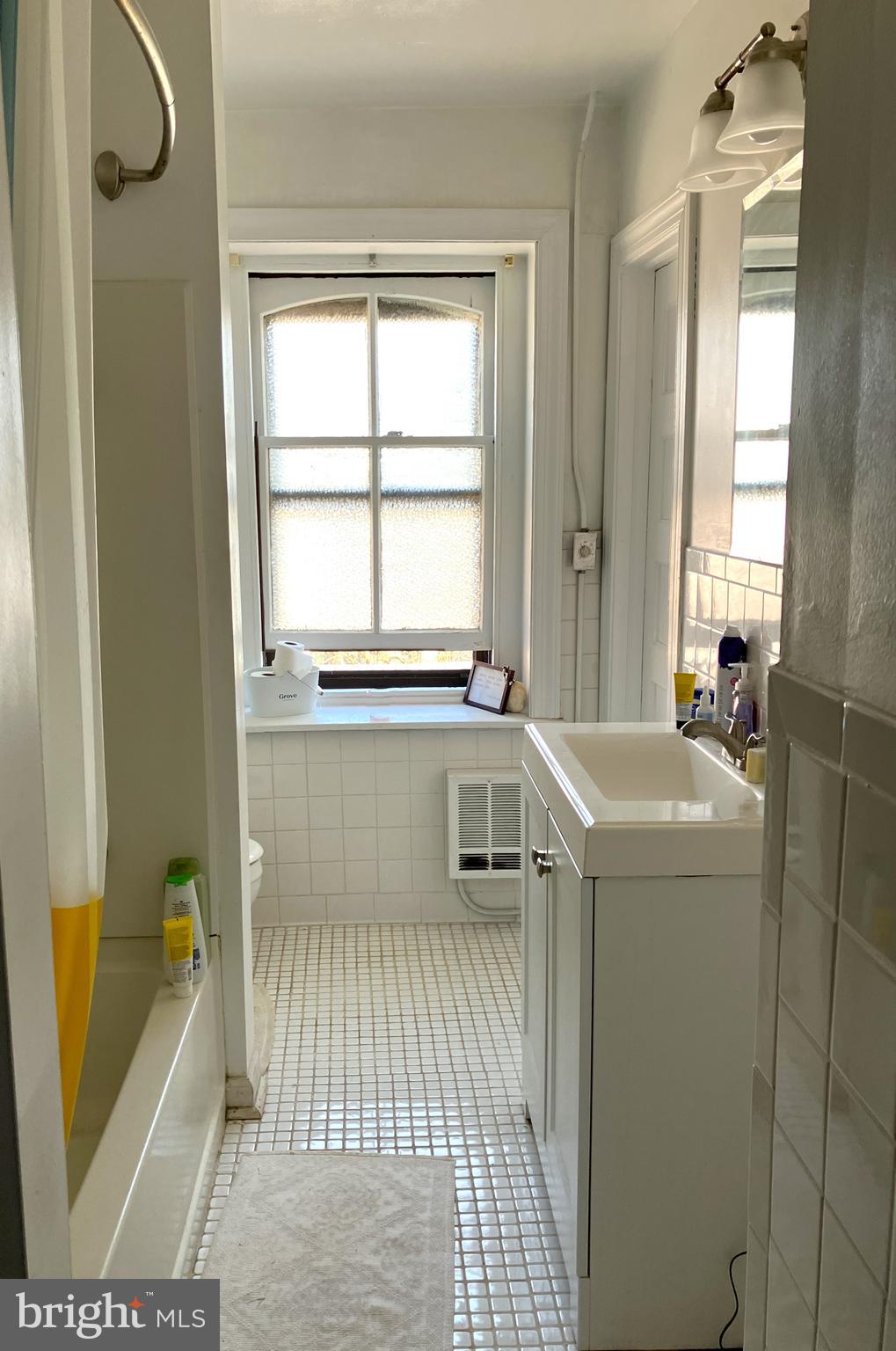 POWELTON VILLAGE - Commercial Sale